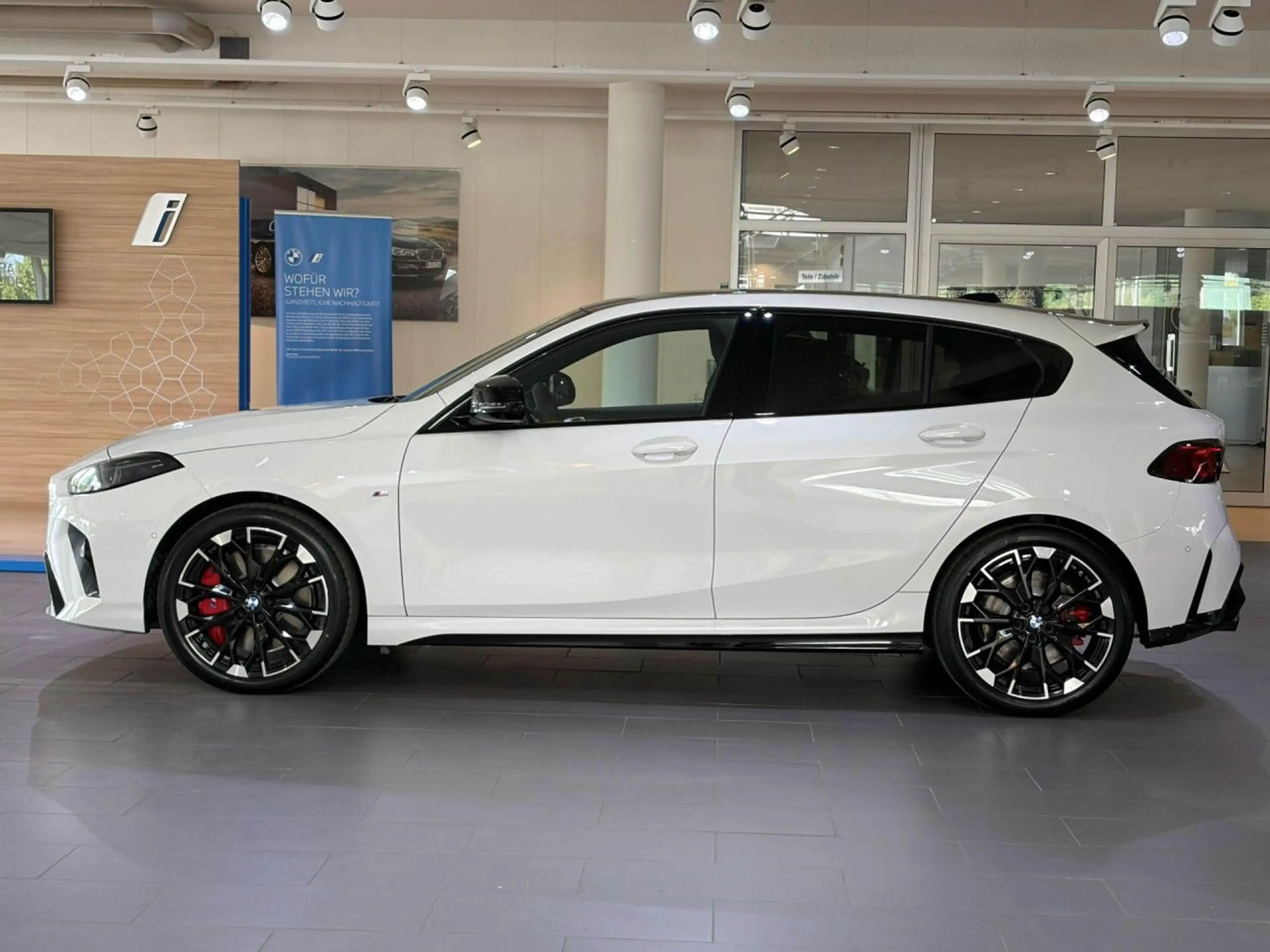 BMW 135 M xDrive M Sport Pro Innov. HUD DrivePlus 19" — photo 6