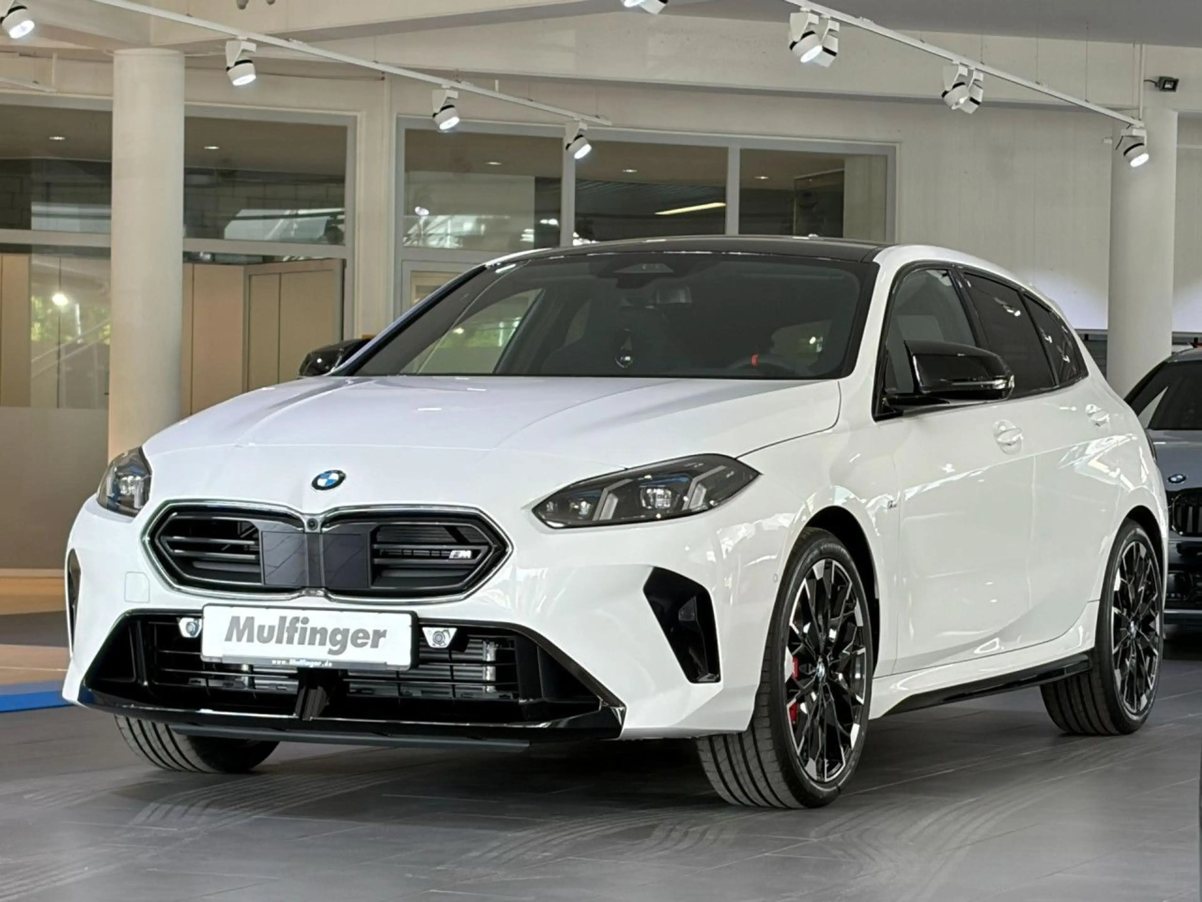 BMW 135 M xDrive M Sport Pro Innov. HUD DrivePlus 19" — photo 2