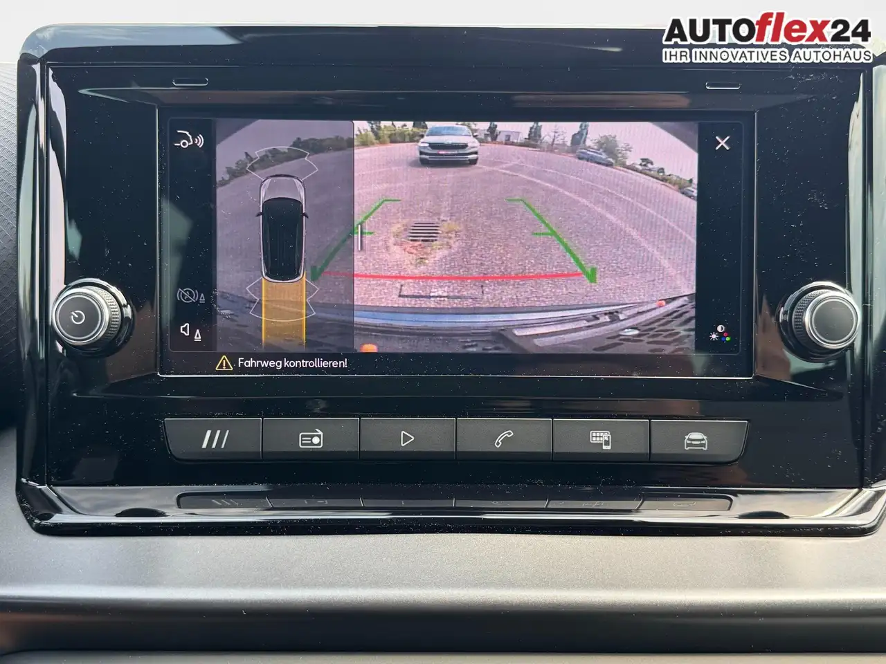 SEAT Arona FR 1.5 TSI DSG Mo26 ACC 2Zokl 2xPDC Kam SHZ Ful..., миниатюра 19