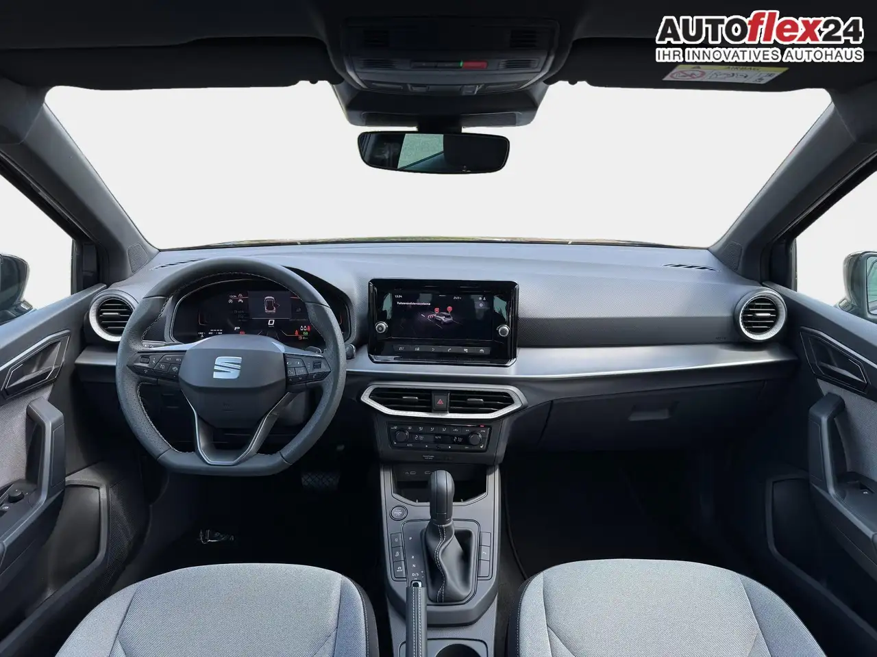 SEAT Arona FR 1.5 TSI DSG Mo26 ACC 2Zokl 2xPDC Kam SHZ Ful..., миниатюра 10