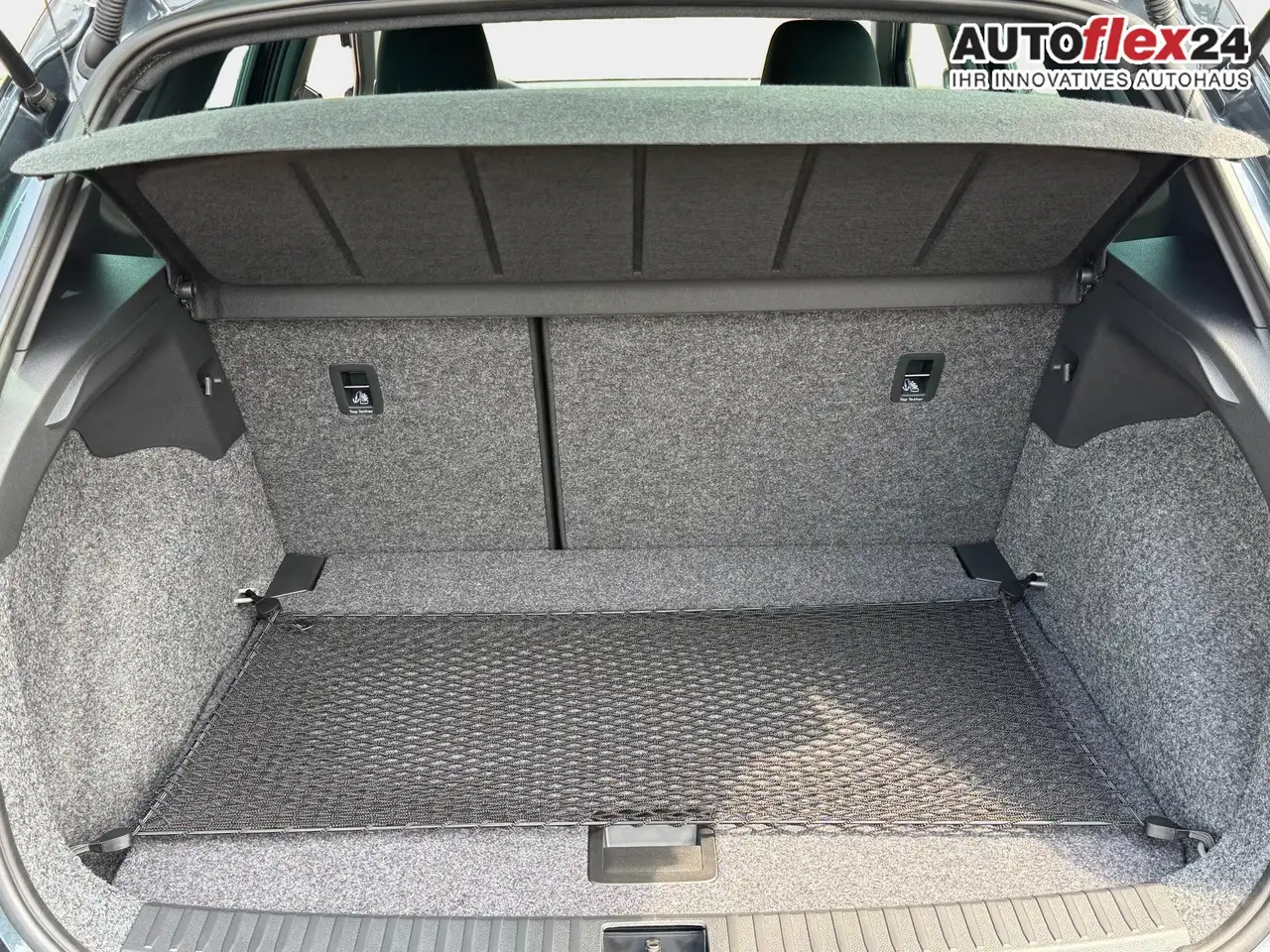 SEAT Arona FR 1.5 TSI DSG Mo26 ACC 2Zokl 2xPDC Kam SHZ Ful..., миниатюра 27