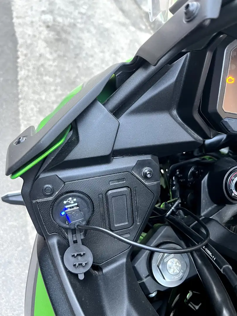 Kawasaki Versys 650 tourer Verde - 2