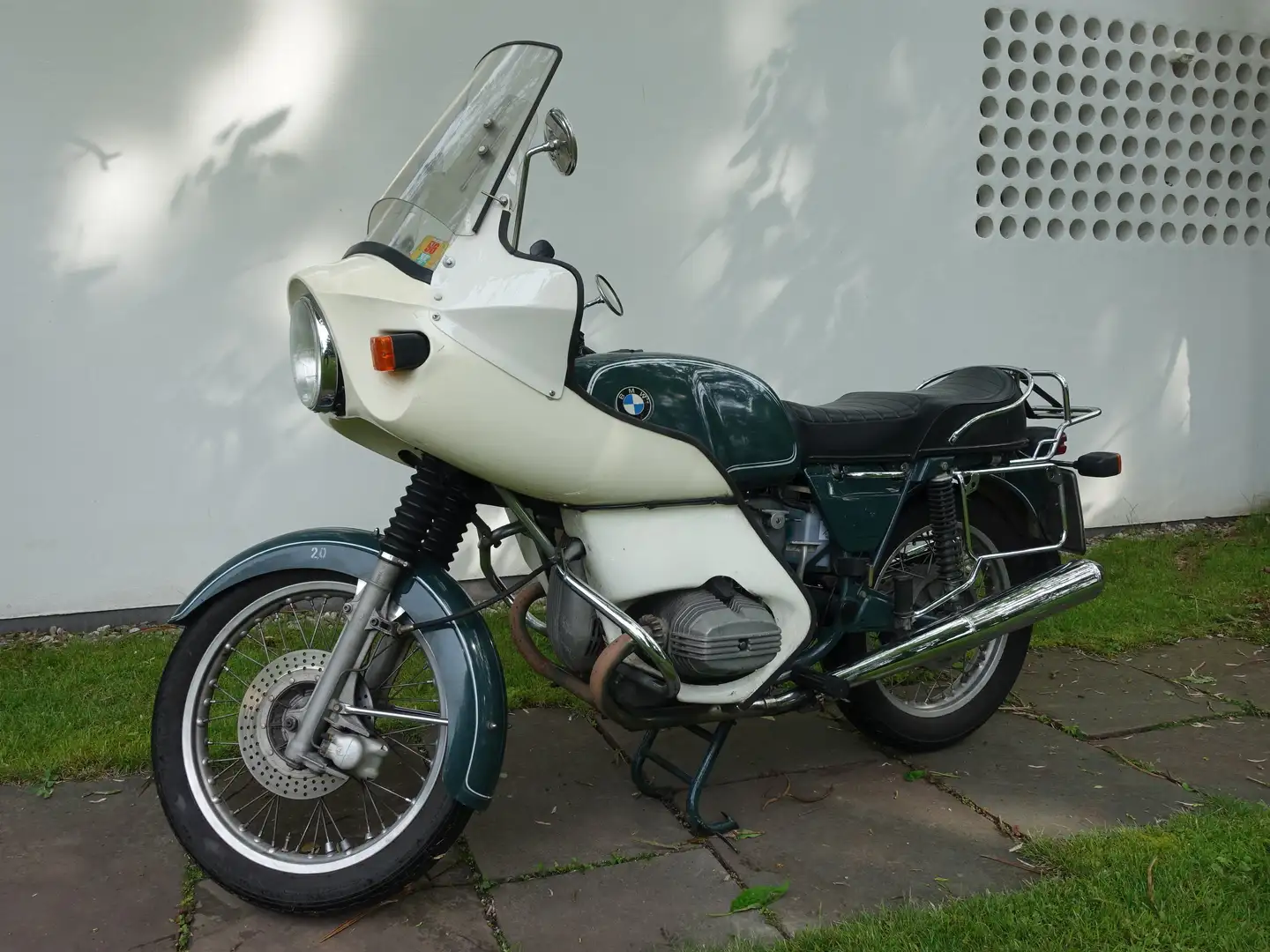 BMW R 60 R 60/7, BGS-Motorad mit Avon-Vollverkleidung Verde - 1