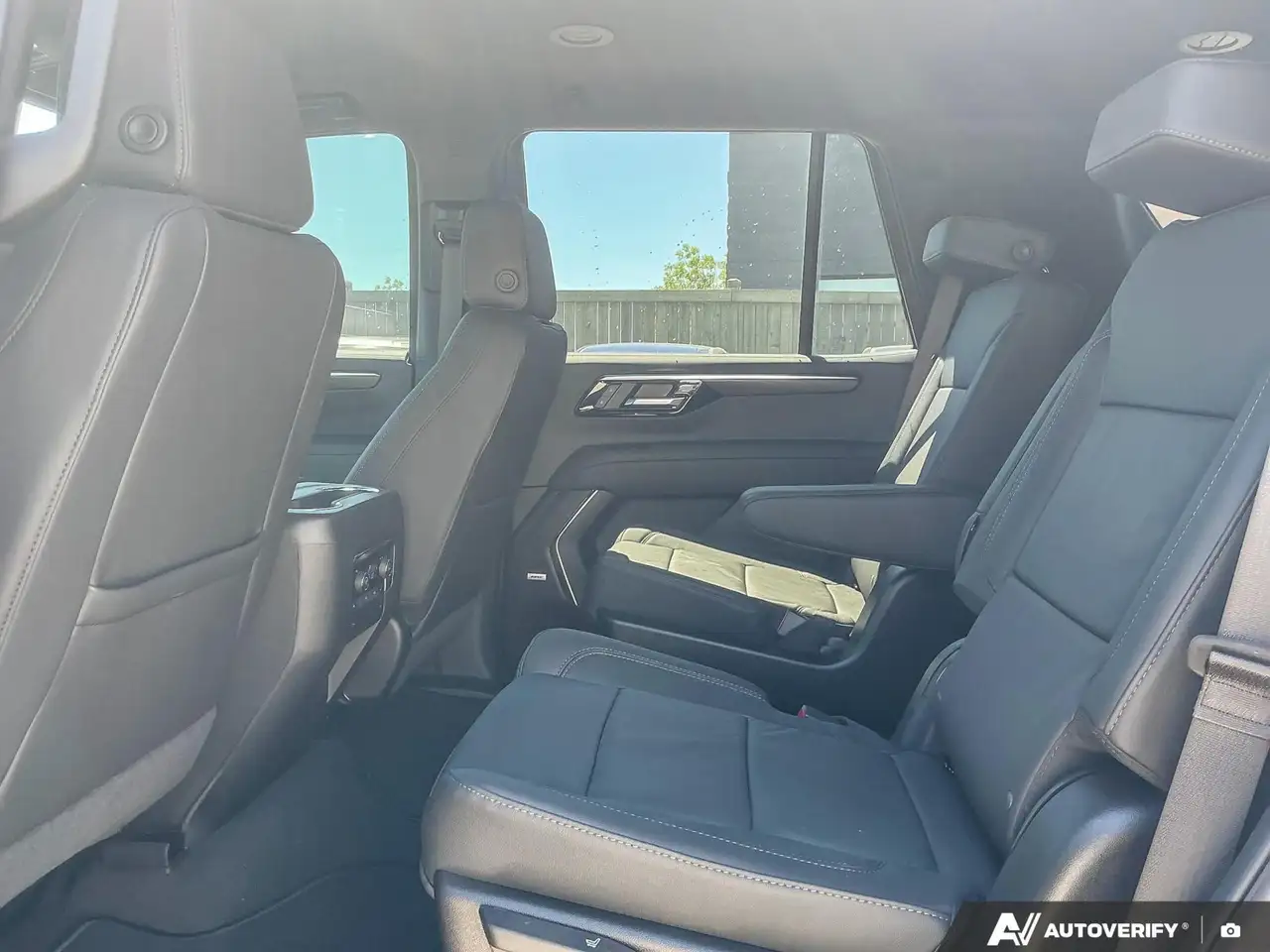 Chevrolet Tahoe снимка Chevrolet Tahoe