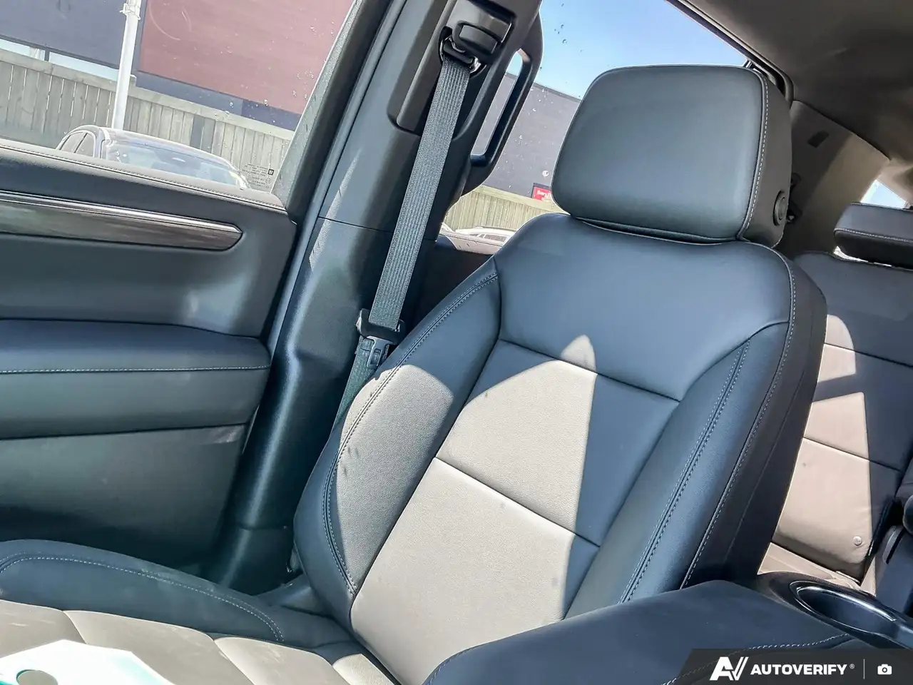 Chevrolet Tahoe снимка Chevrolet Tahoe