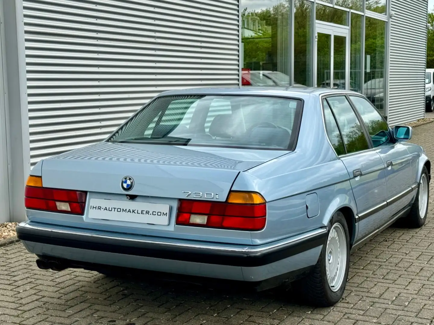 BMW 730 i E32 Blau - 2