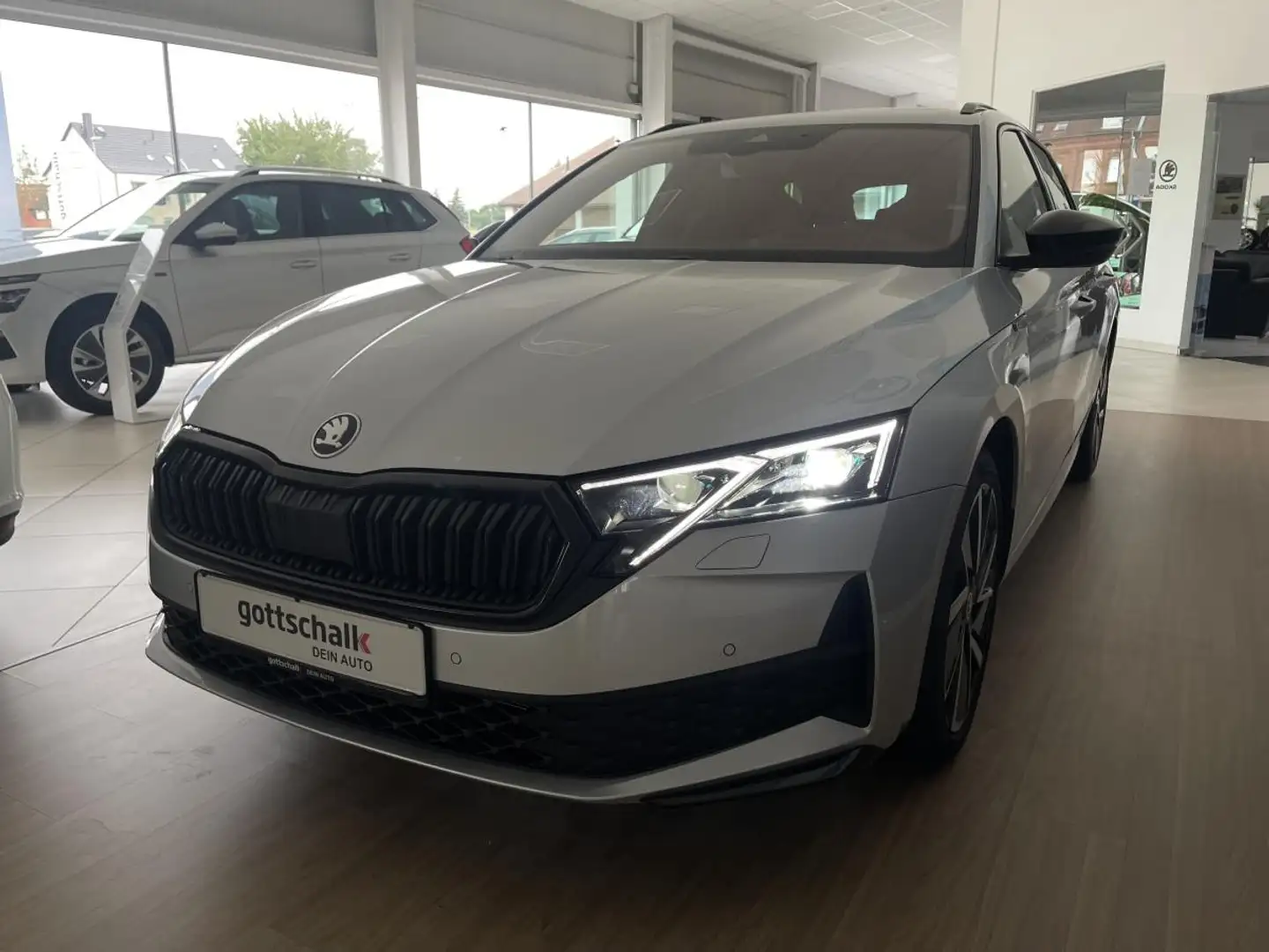 Skoda Octavia Combi FACELIFT SPORTLINE Matrix Silber - 1
