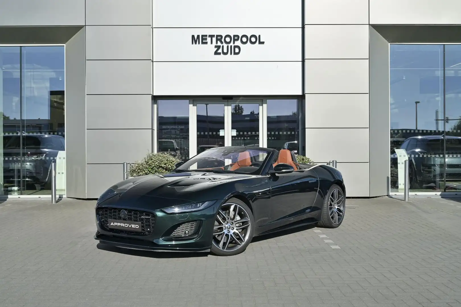 Jaguar F-Type Convertible P300 R-Dynamic RWD Grün - 1