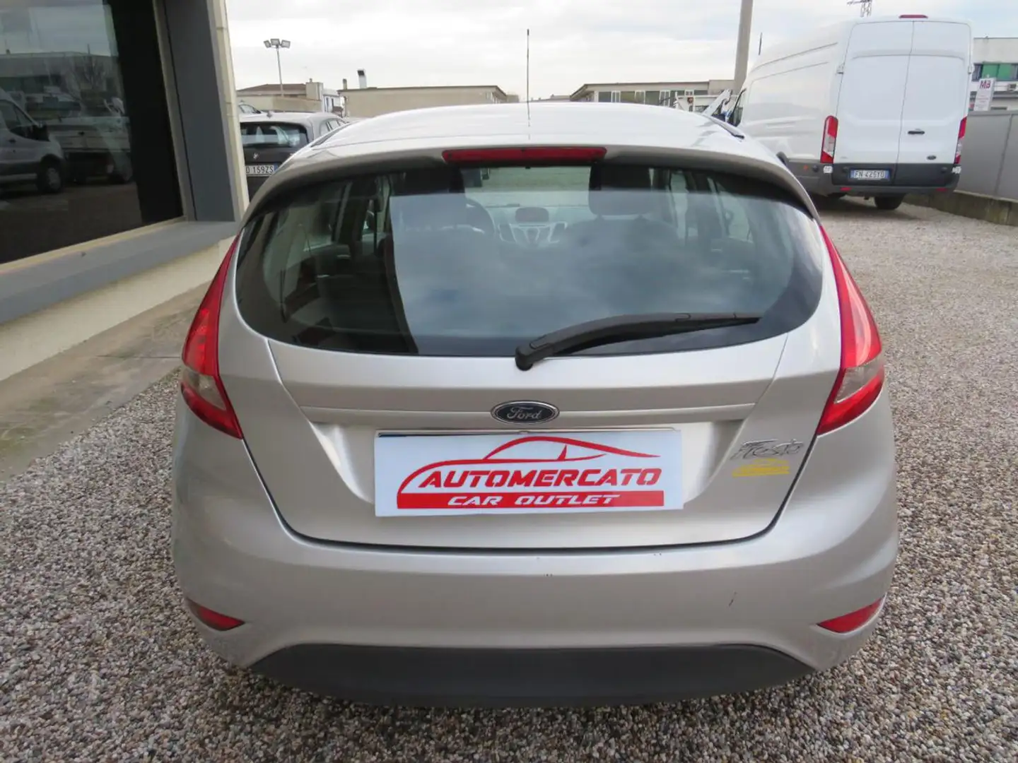 Ford Fiesta 1.2 82 CV 5 porte Titanium Argento - 2