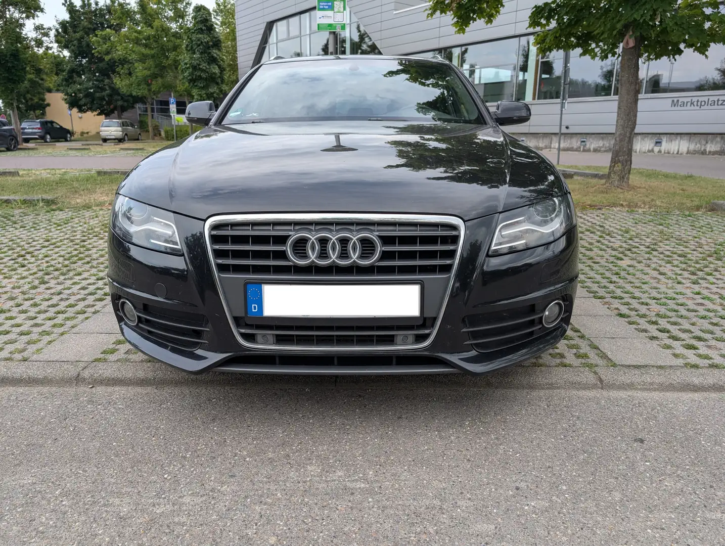Audi A4 Avant 2.0 TFSI S line - Panorama, Motor überholt Schwarz - 2