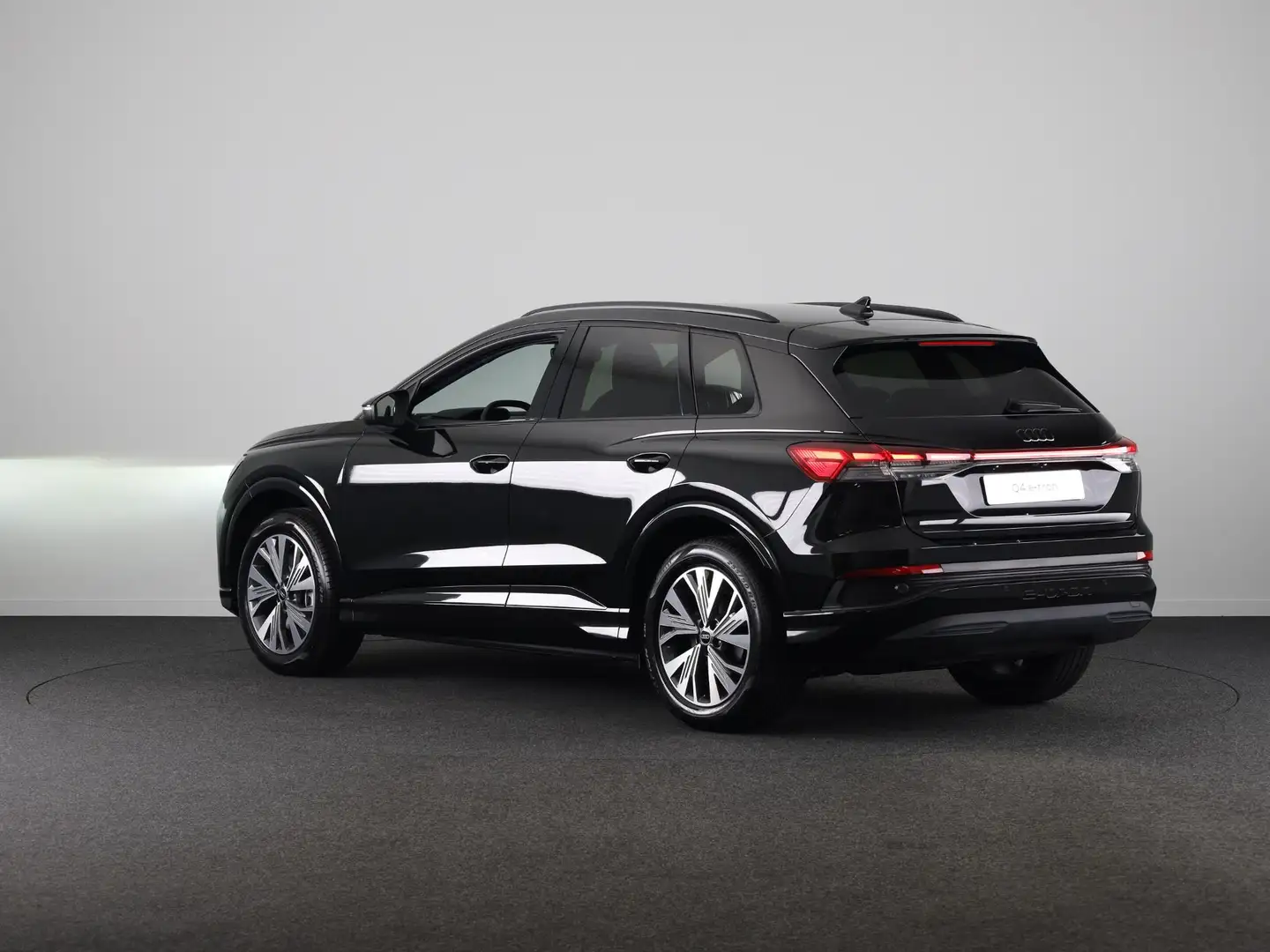 Audi Q4 e-tron 40 Advanced edition 63 kWh 204pk | Achteruitrijcam Nero - 2