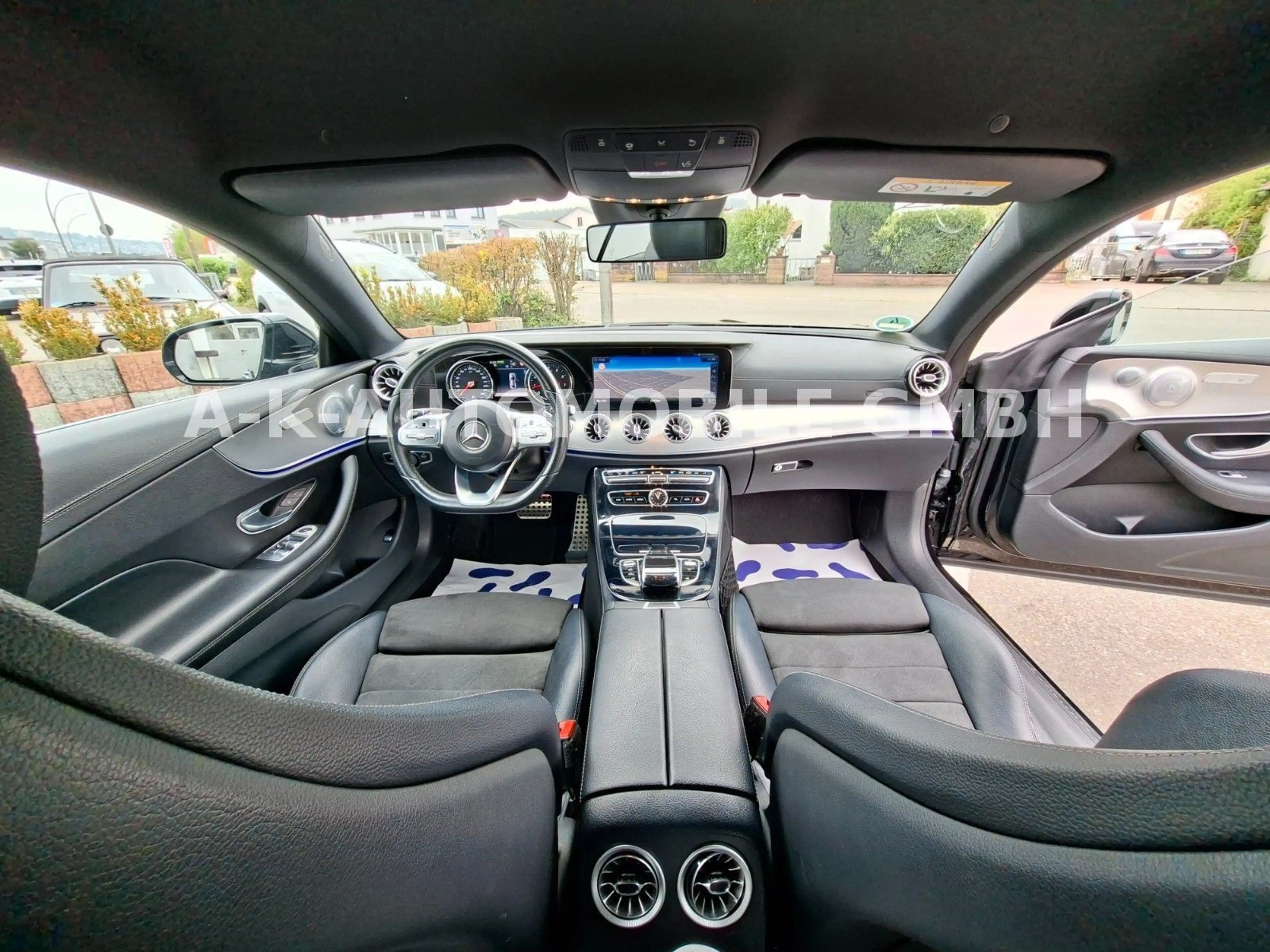 Mercedes-Benz E 350 Coupe AMG-Line — photo 6