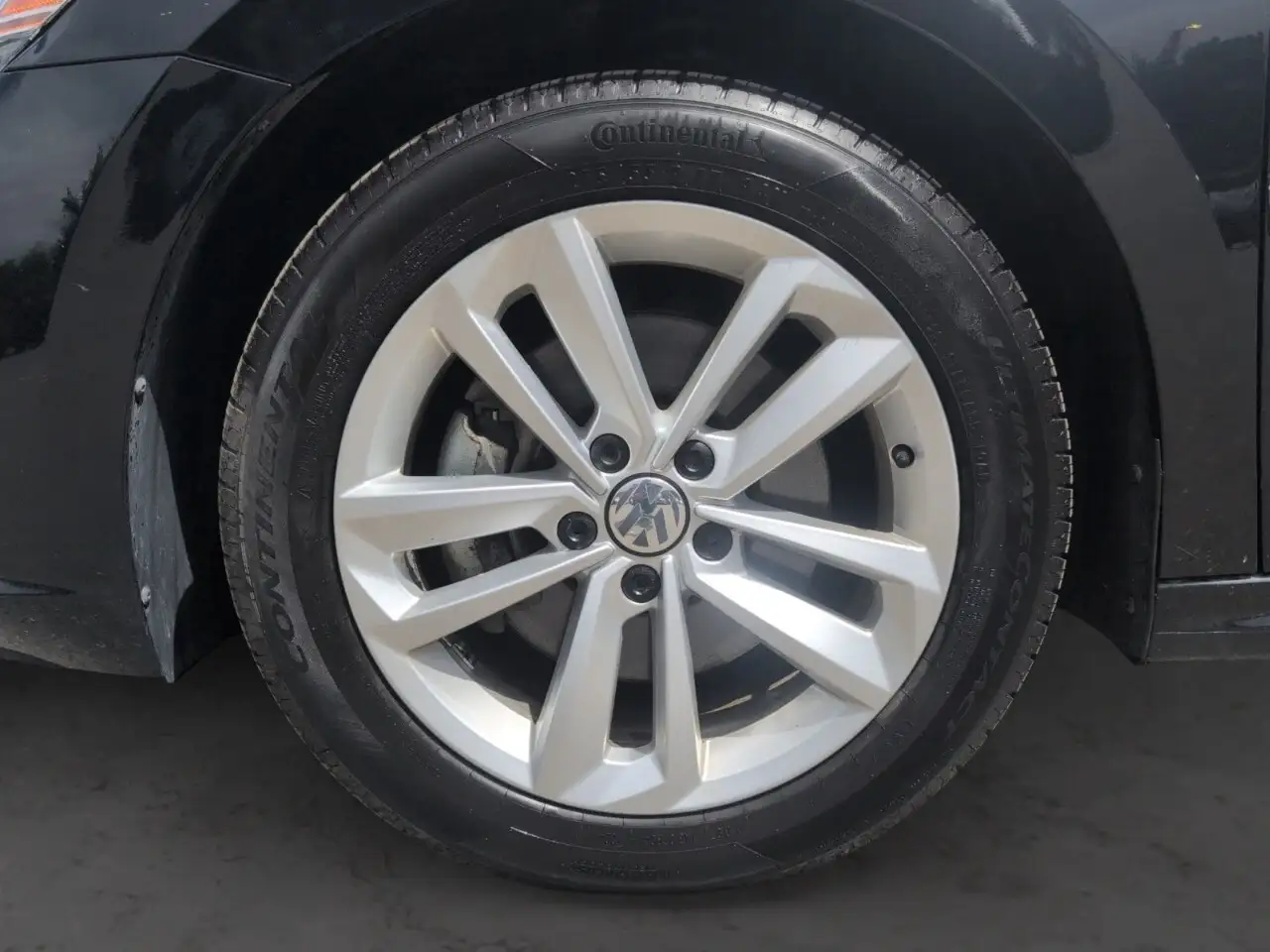 Volkswagen Passat снимка Volkswagen Passat