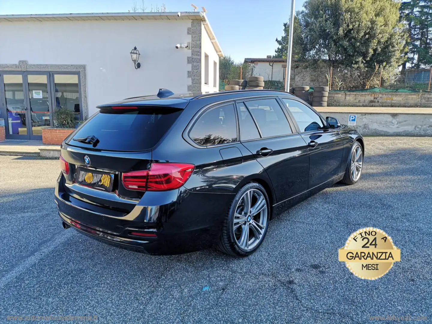 BMW 318 318d TOURING SPORT AUT. PROMO WEB Noir - 2