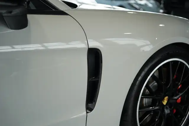 Porsche Panamera view 15