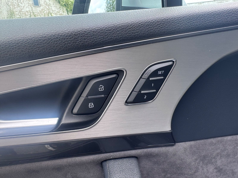 Audi SQ7 4.0 TDI quattro AHK Bose Nacht ACC Matrix — photo 12