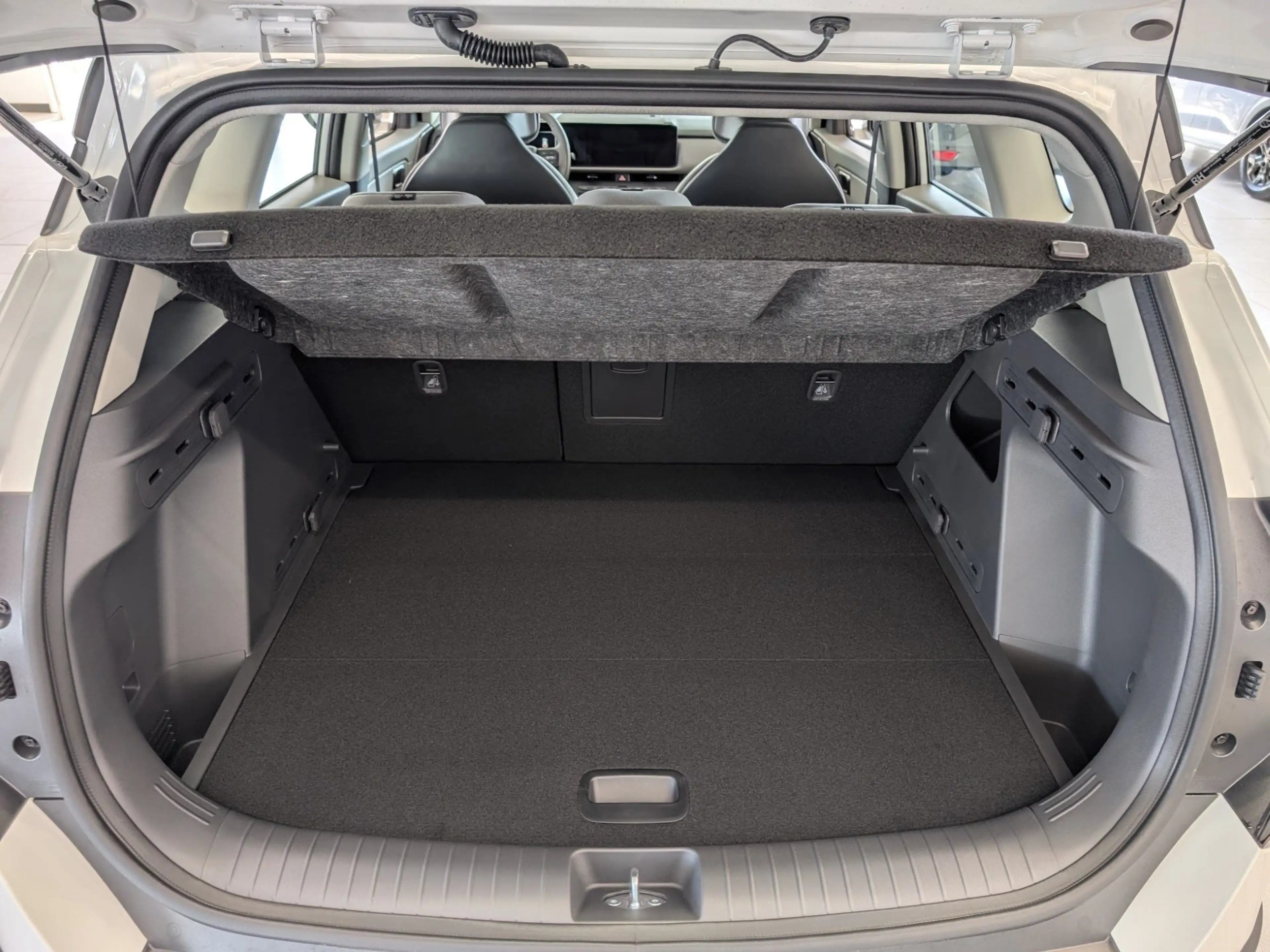 Kia Seltos 1.6 T-GDI 180 MT Vision Kamera LED — photo 10
