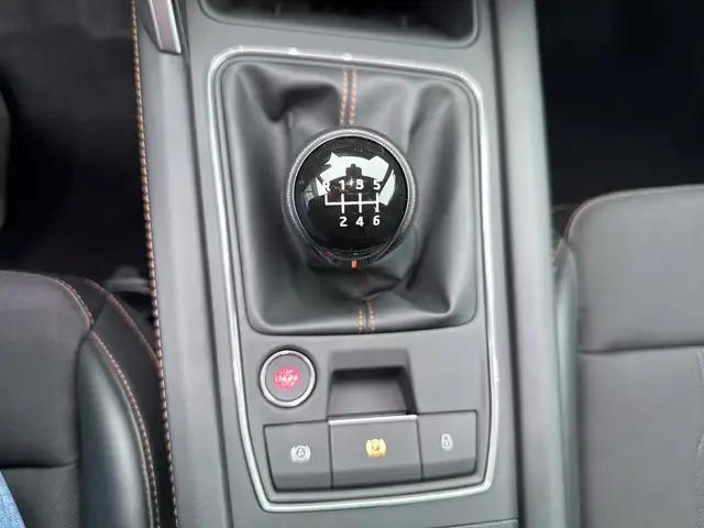 Cupra Leon view 25