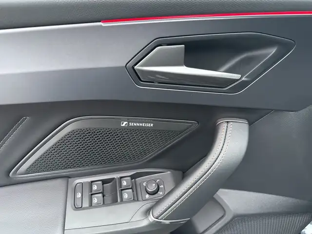 Cupra Leon view 24