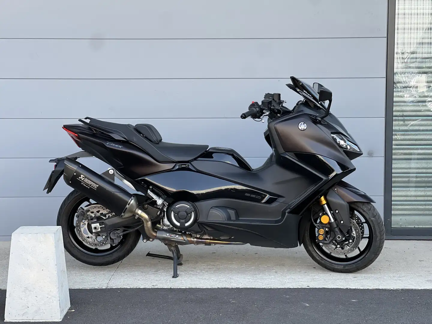 Yamaha TMAX 560 Brun - 1