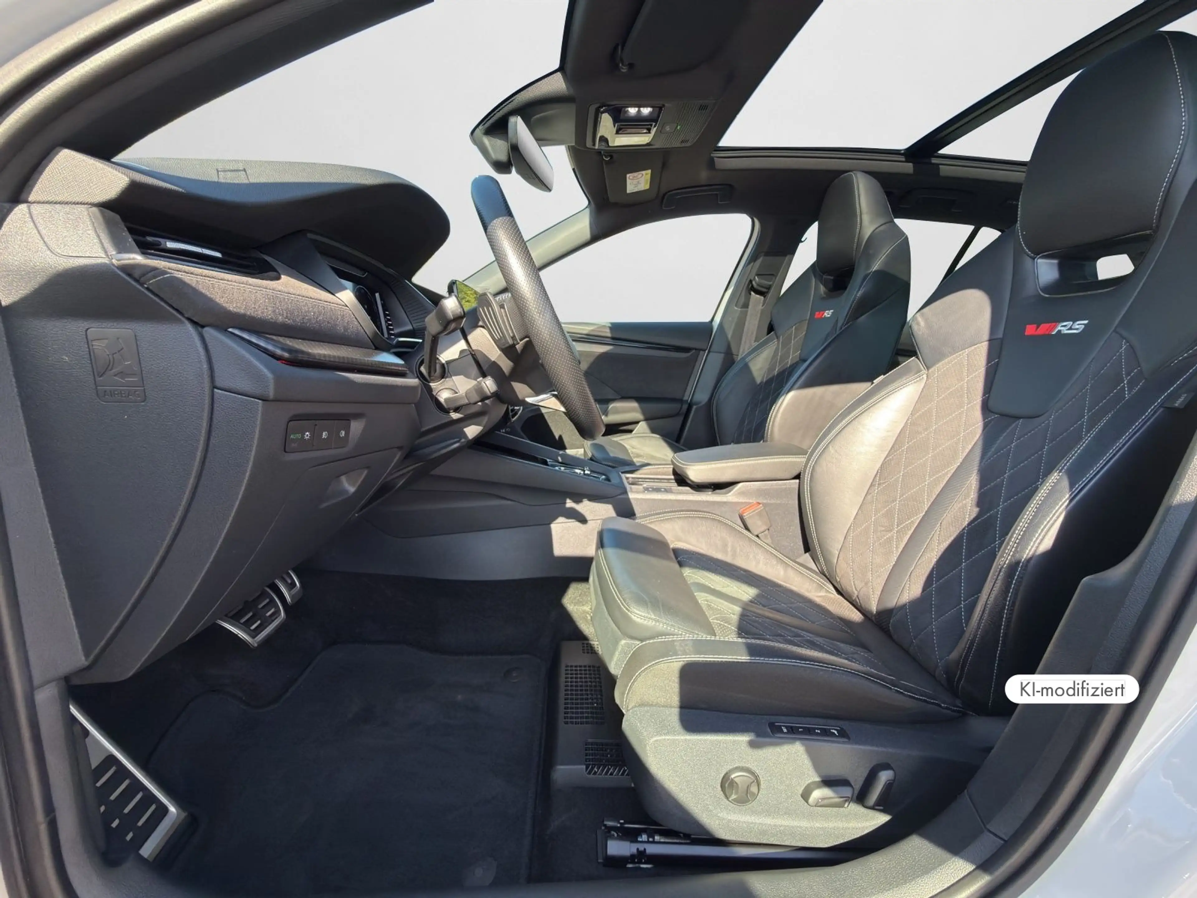 Skoda Octavia Combi RS 2,0 TDI DSG PLUS EDITION NAV PA — photo 12