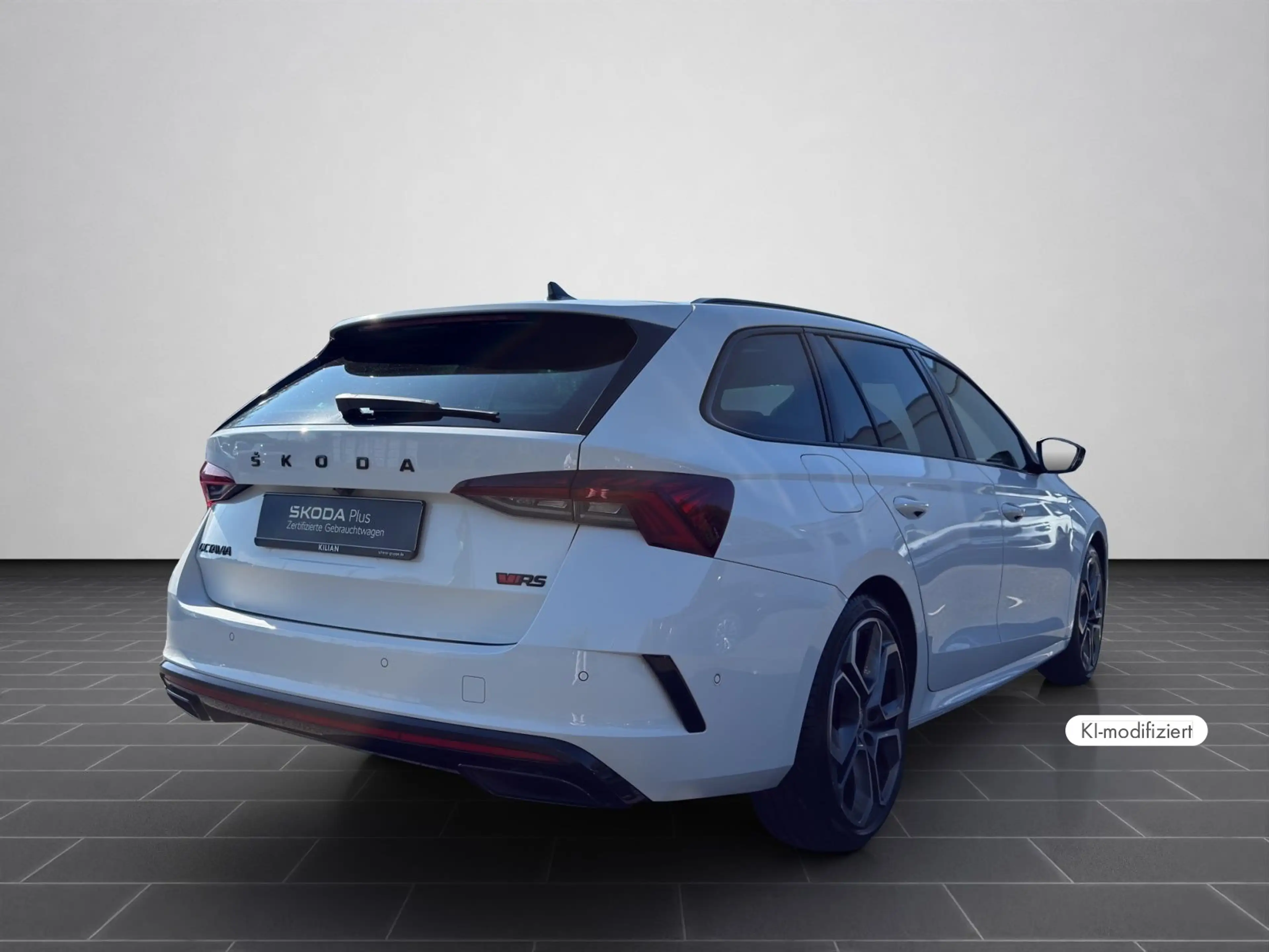 Skoda Octavia Combi RS 2,0 TDI DSG PLUS EDITION NAV PA — photo 2