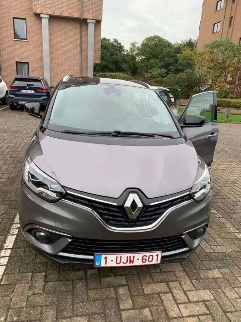 Renault Grand Scenic 1.6 dCi Energy Bose Edition Zilver - 1