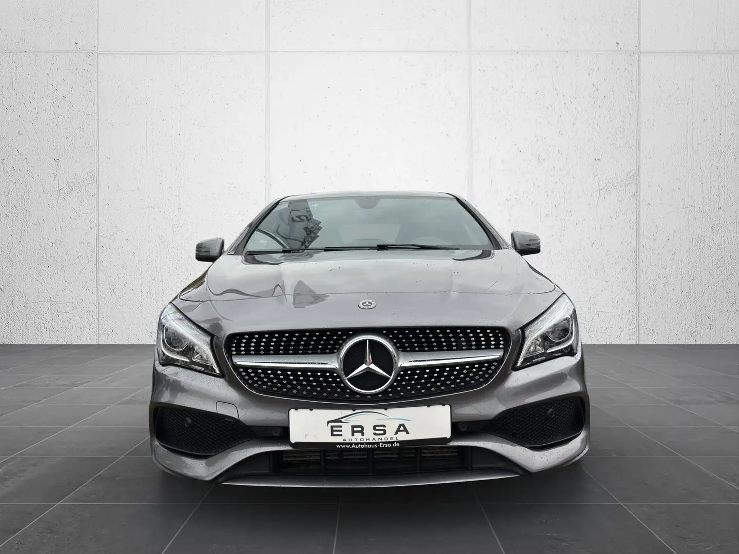 Mercedes-Benz CLA 180 Coupe*AMG-Line*Kamera*KeylessGo*LED* Grau - 2