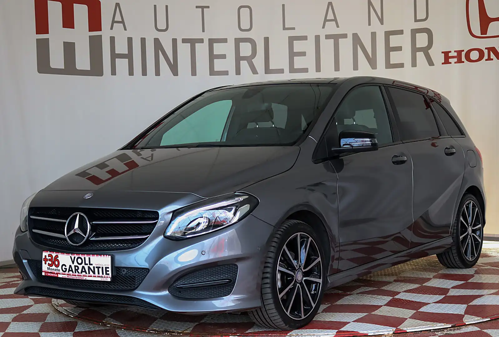 Mercedes-Benz B 180 CDI BlueEFFICIENCY Edition / PANO / LED / NIGHT... Grau - 1