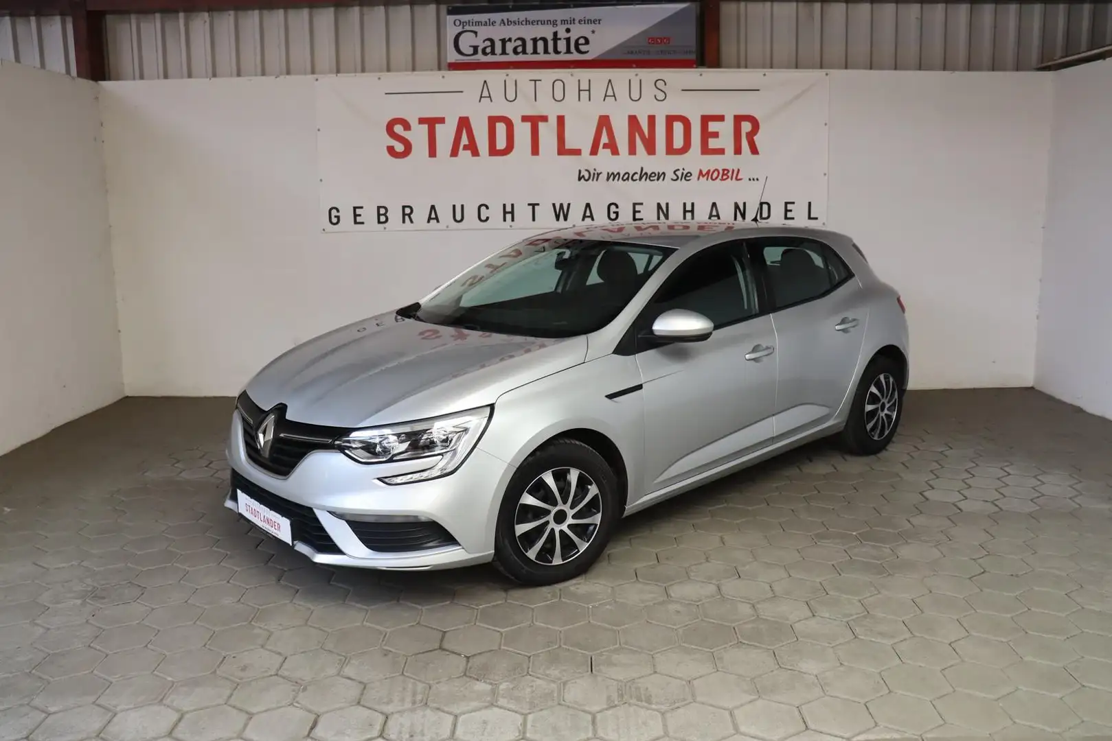 Renault Megane IV 5-trg. Life 1.2 KLIMA*GRA Grau - 2