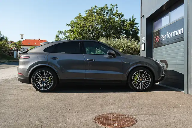 Porsche Cayenne Coupé E-Hybrid | Sport Chrono | Luftfederung | ... Ansicht 9