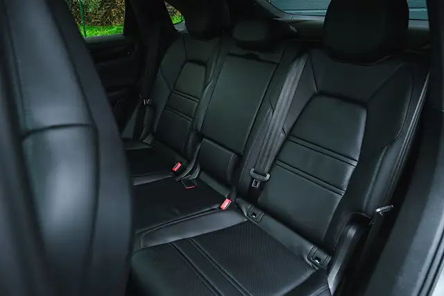 Porsche Cayenne Coupé E-Hybrid | Sport Chrono | Luftfederung | ... Ansicht 18