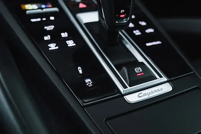 Porsche Cayenne Coupé E-Hybrid | Sport Chrono | Luftfederung | ... Ansicht 31