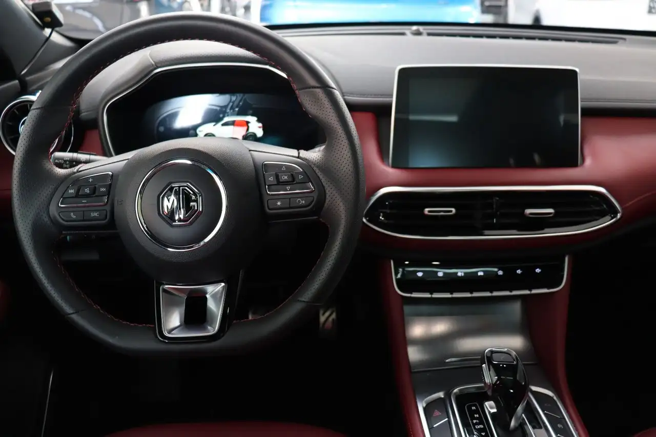 MG HS 1.5 AT Luxury Leder Navi SHZ ACC E.Heck SOFOR 8