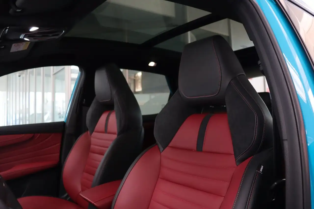 MG HS 1.5 AT Luxury Leder Navi SHZ ACC E.Heck SOFOR 13
