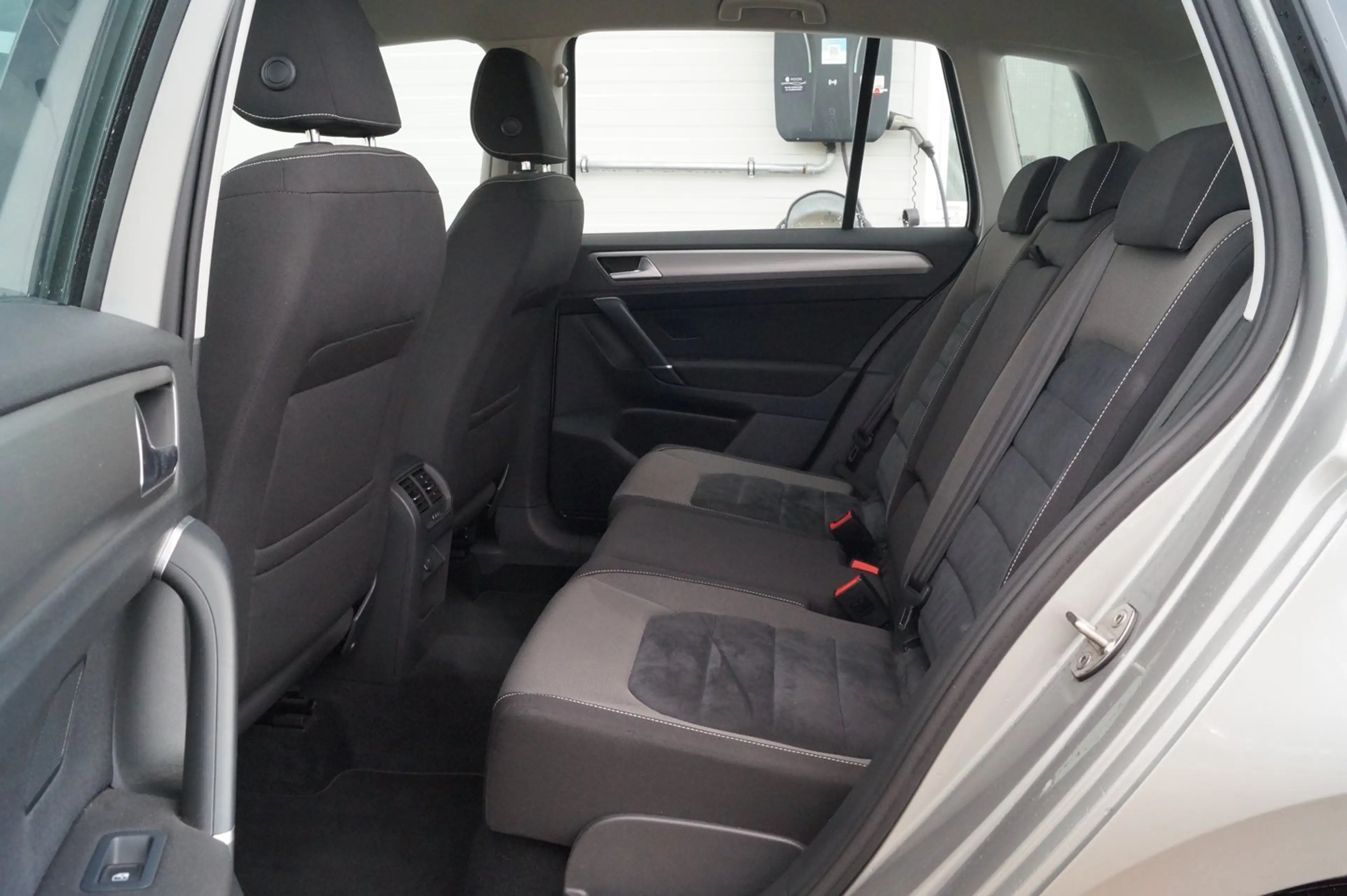 Volkswagen Golf Sportsvan Rabbit TSI DSG — photo 9