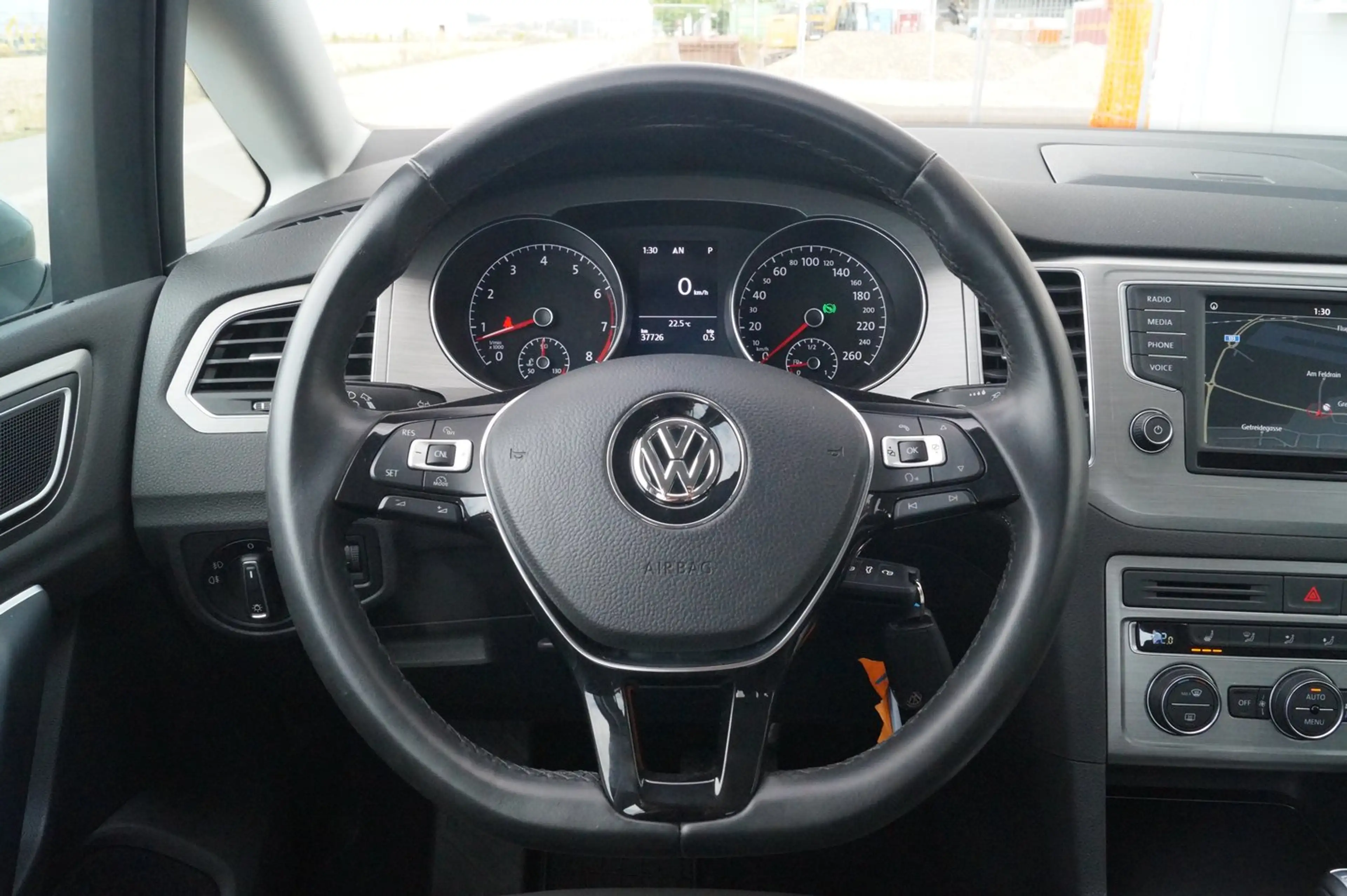 Volkswagen Golf Sportsvan Rabbit TSI DSG — photo 14