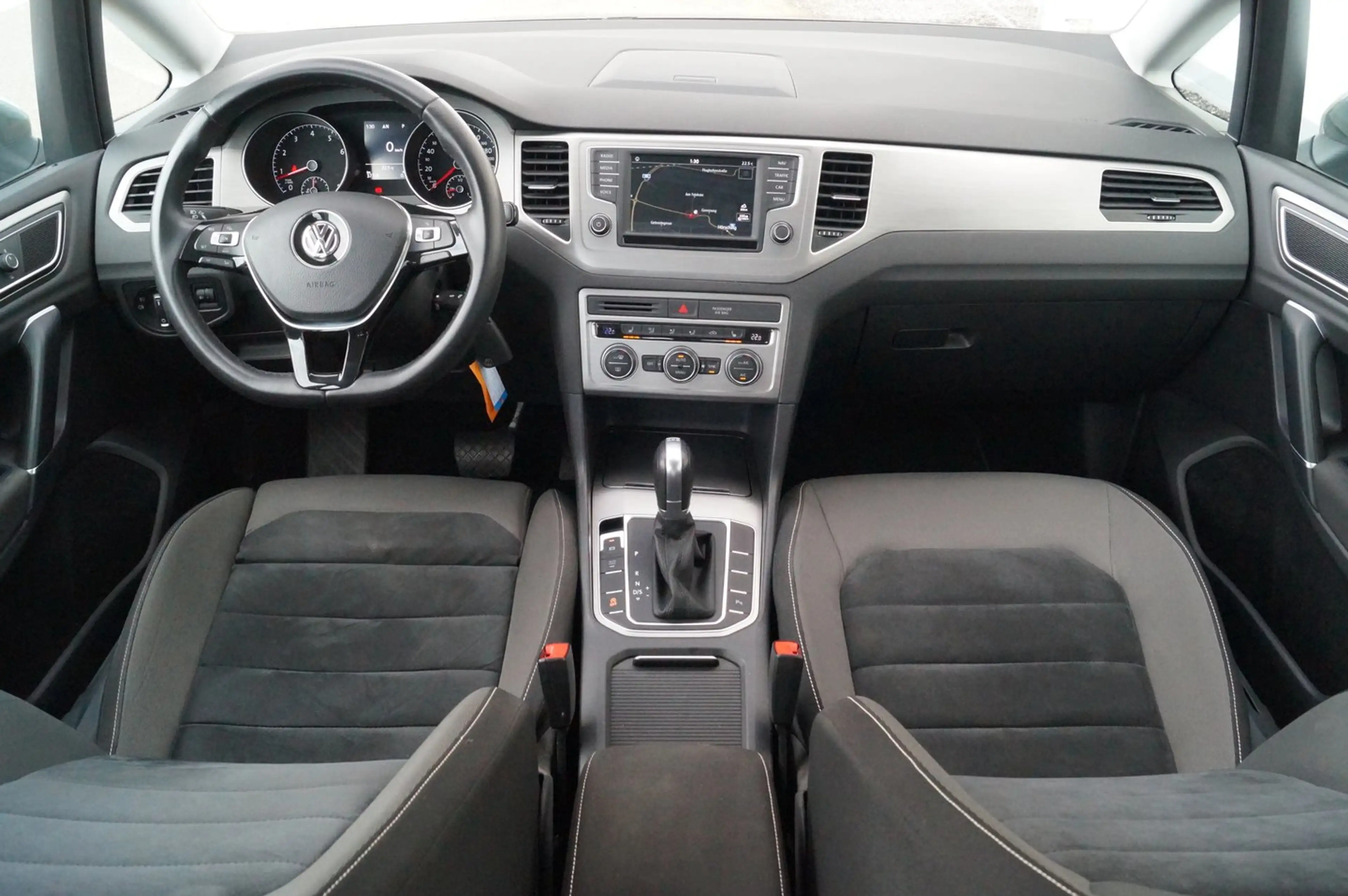 Volkswagen Golf Sportsvan Rabbit TSI DSG — photo 12