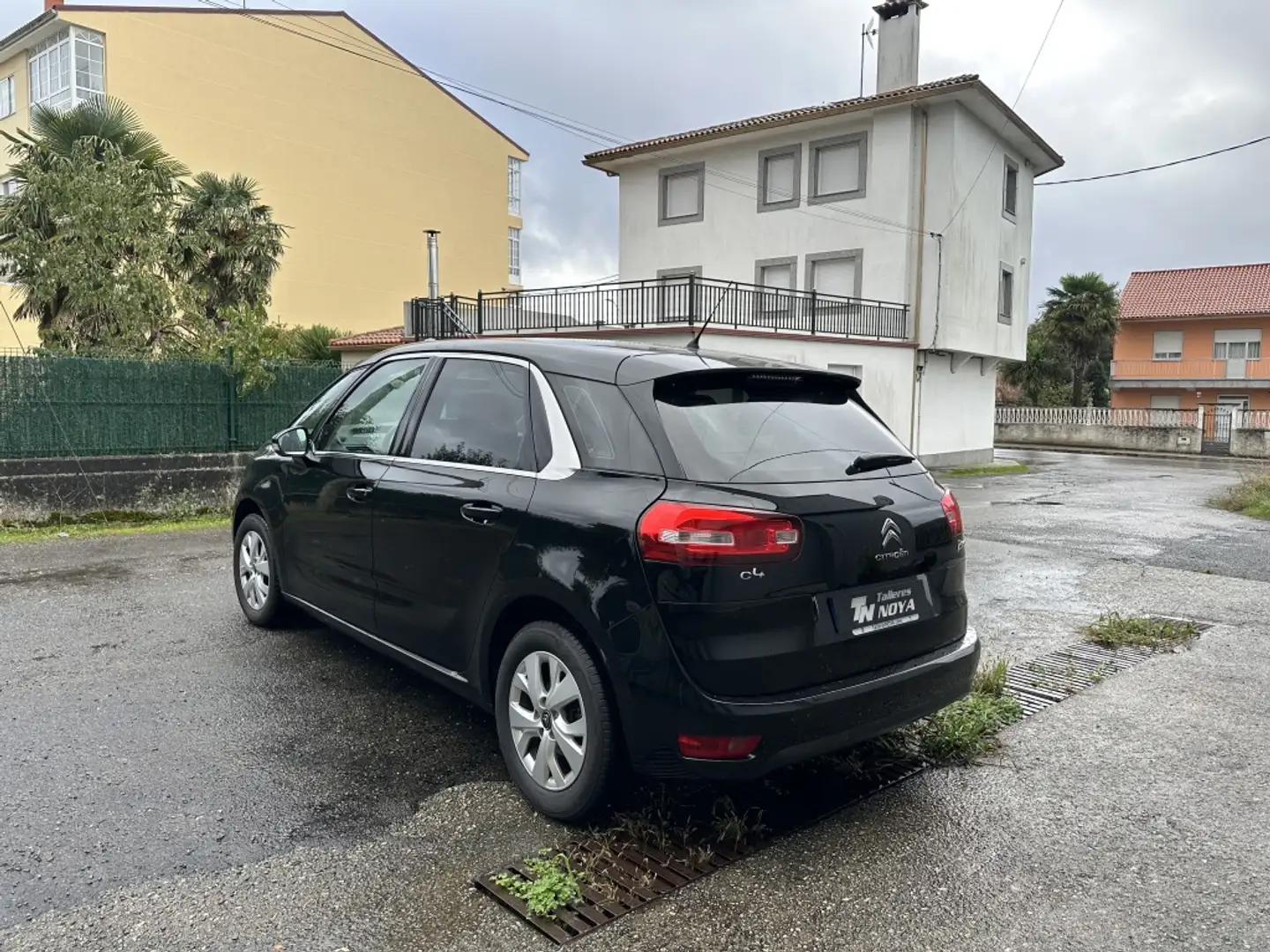 Citroen C4 Picasso 1.6BlueHDI S&S Live 100 Negro - 2
