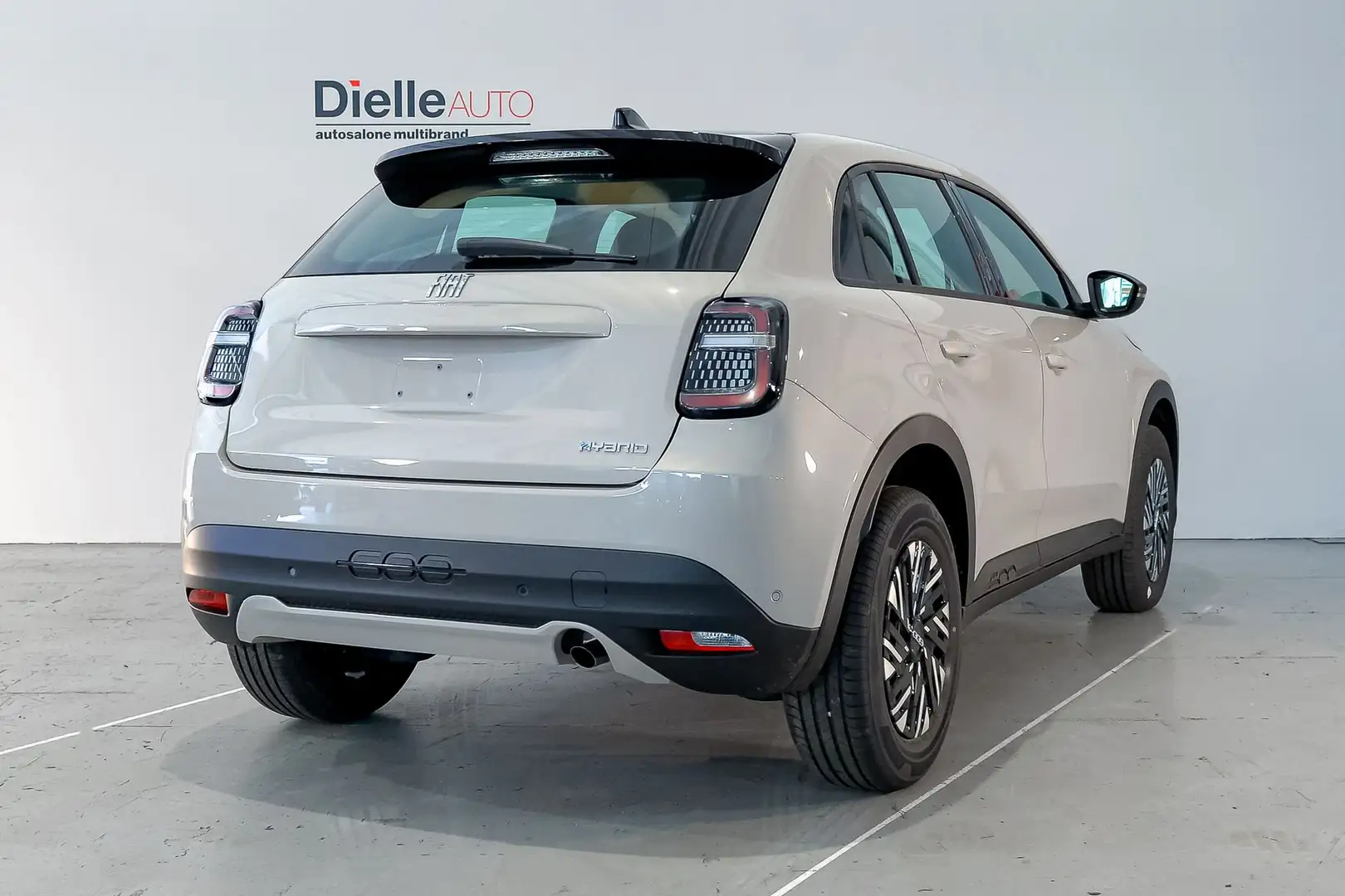 Fiat 600 1.2 HYBRID 74KW (100CV) DCT Beige - 2