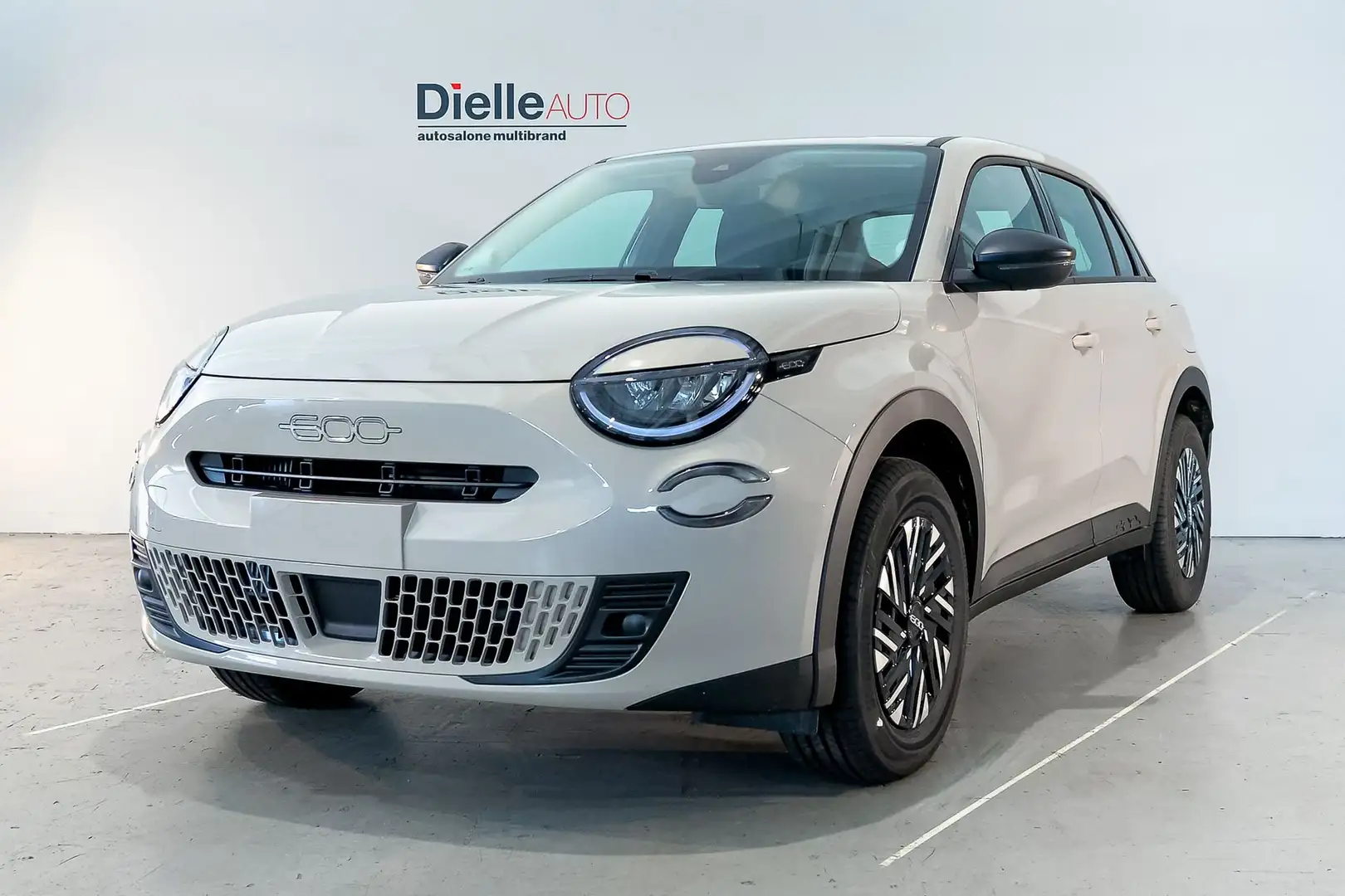 Fiat 600 1.2 HYBRID 74KW (100CV) DCT Beige - 1