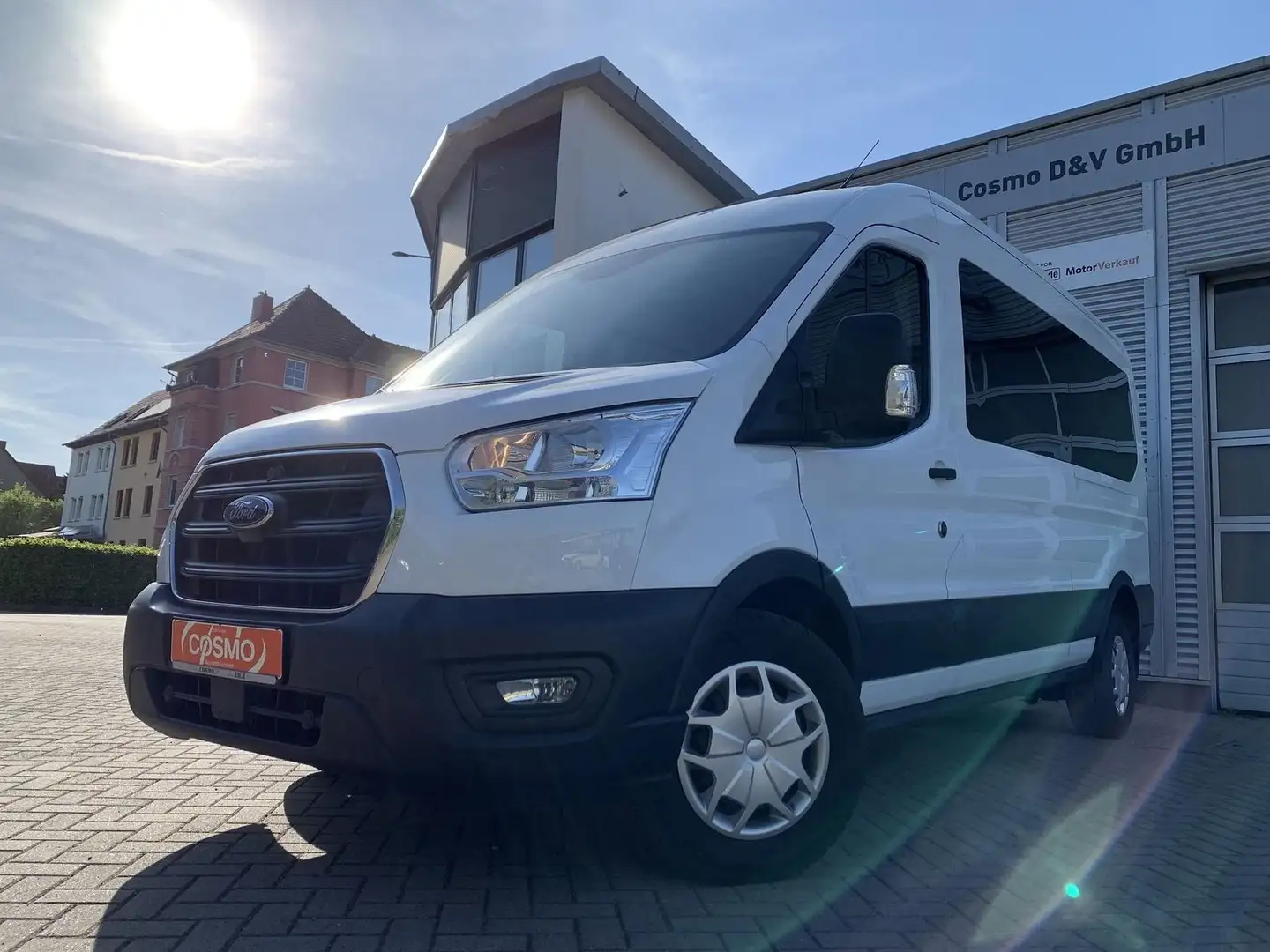 Ford Transit 350 Kombi L2 AHK+Navi+Sitzhzg+Tempomat Weiß - 1