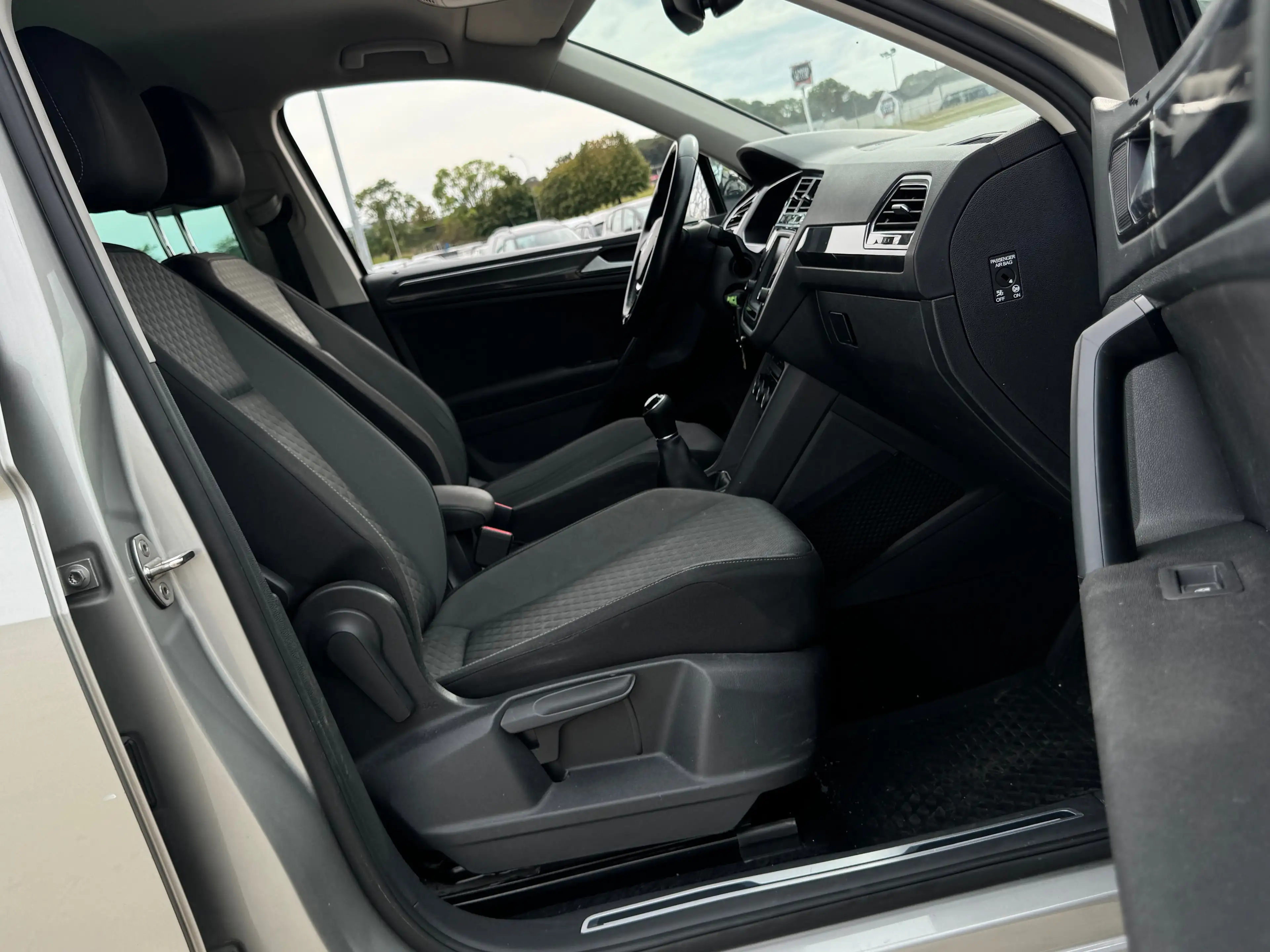 Volkswagen Tiguan 1.4 TSI / NAVI / COCKPIT / ETAT NEUF / 1PROP — photo 7