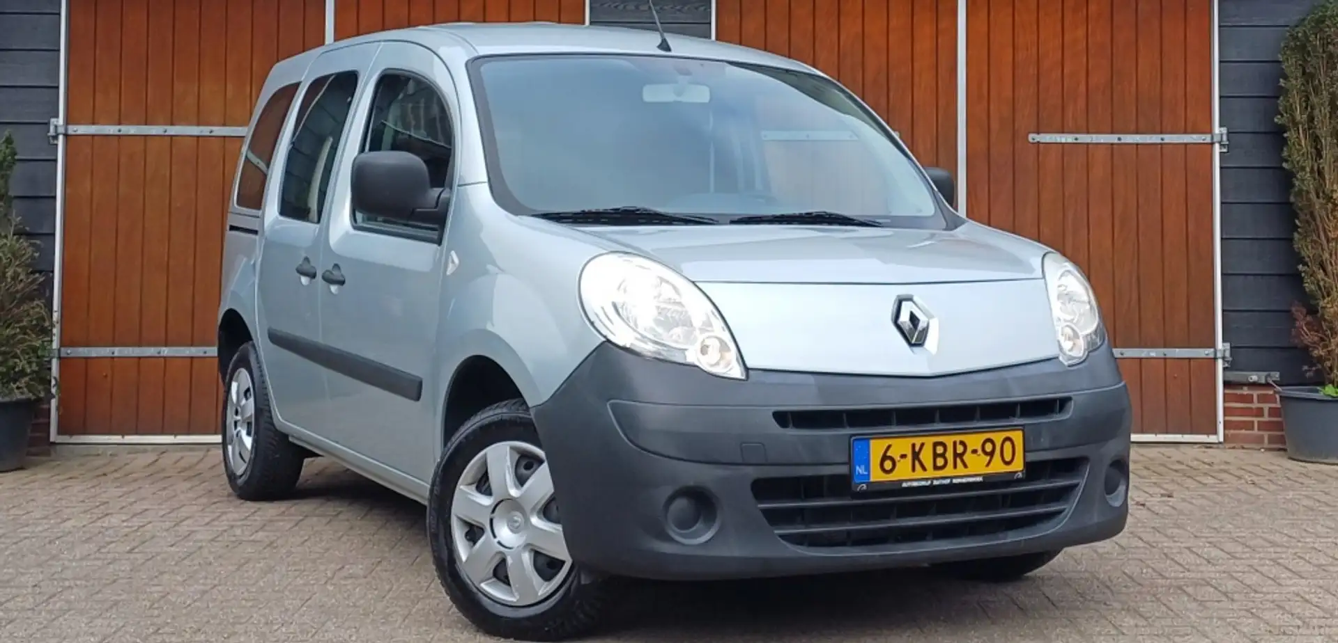 Renault Kangoo Family 1.6 Authentique, Airco, 5 persoons, Complet Grijs - 1