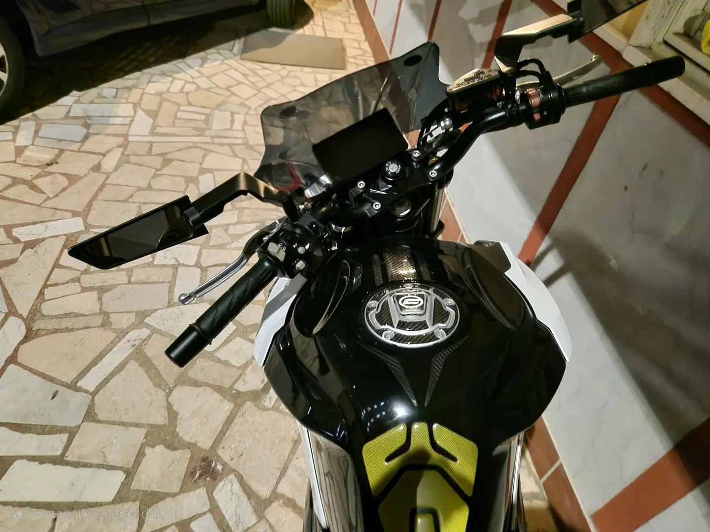 CFMOTO 650 NK Fehér - 1