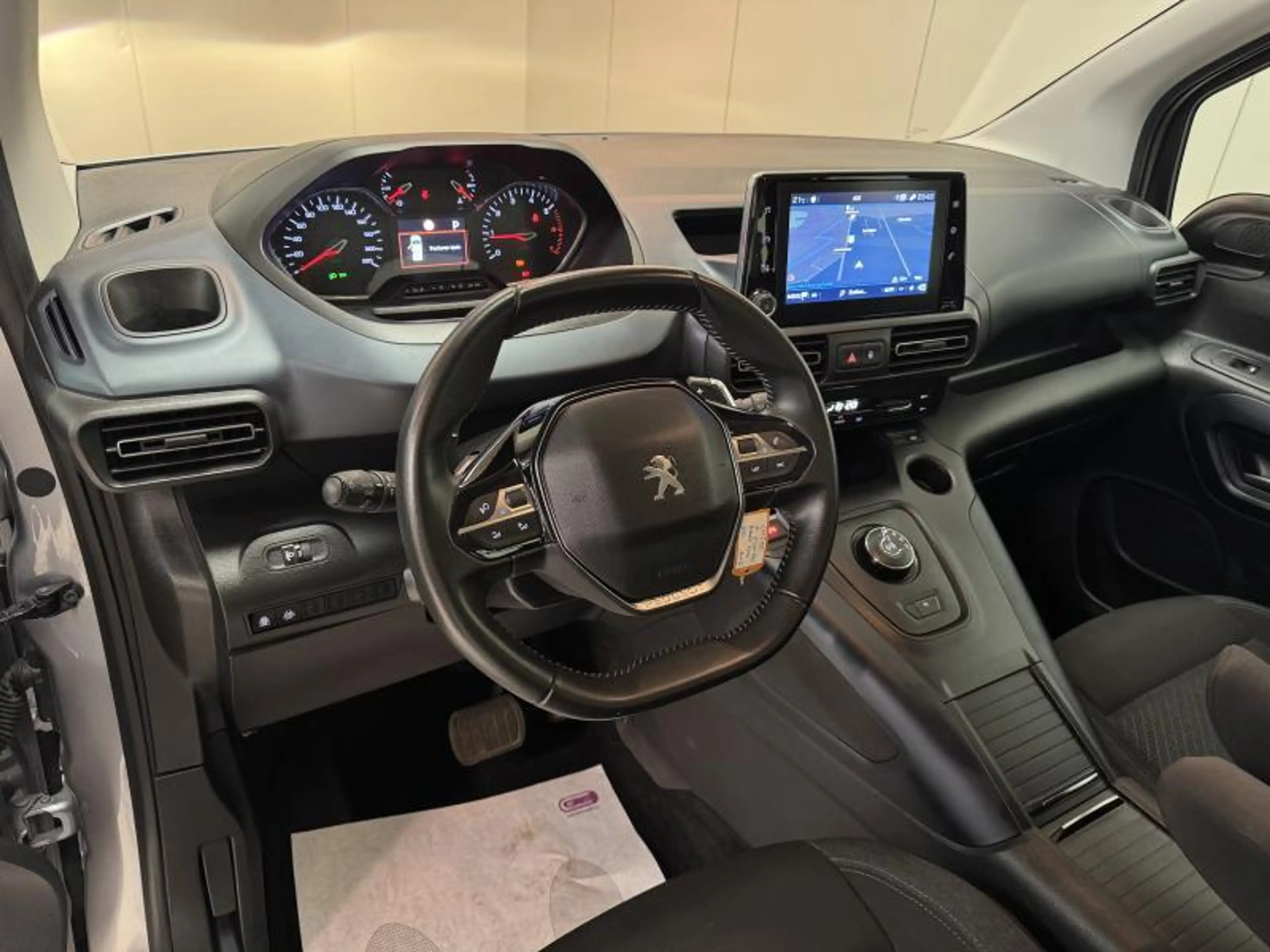 Peugeot Rifter 1.2i STD Allure S&S LED|GPS|PDC|CRUISE|CARPLAY... — photo 21