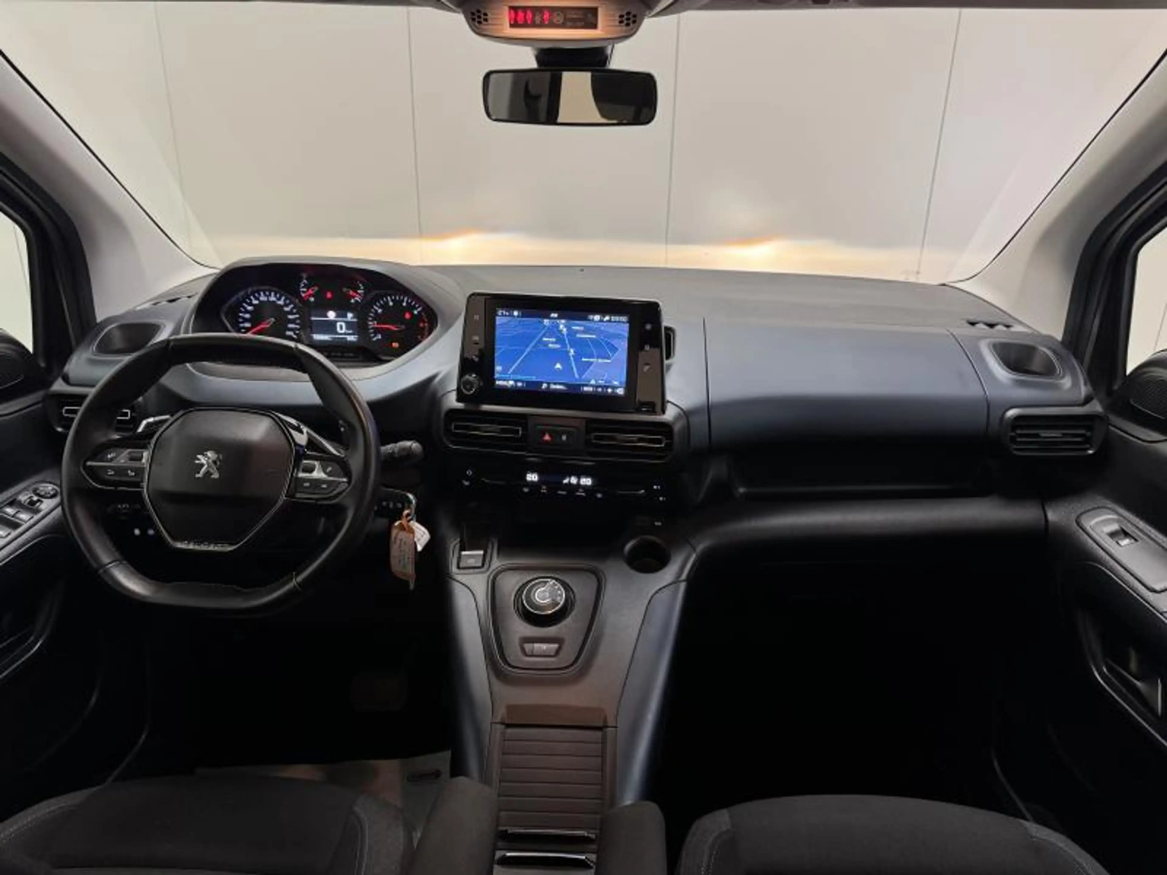 Peugeot Rifter 1.2i STD Allure S&S LED|GPS|PDC|CRUISE|CARPLAY... — photo 12