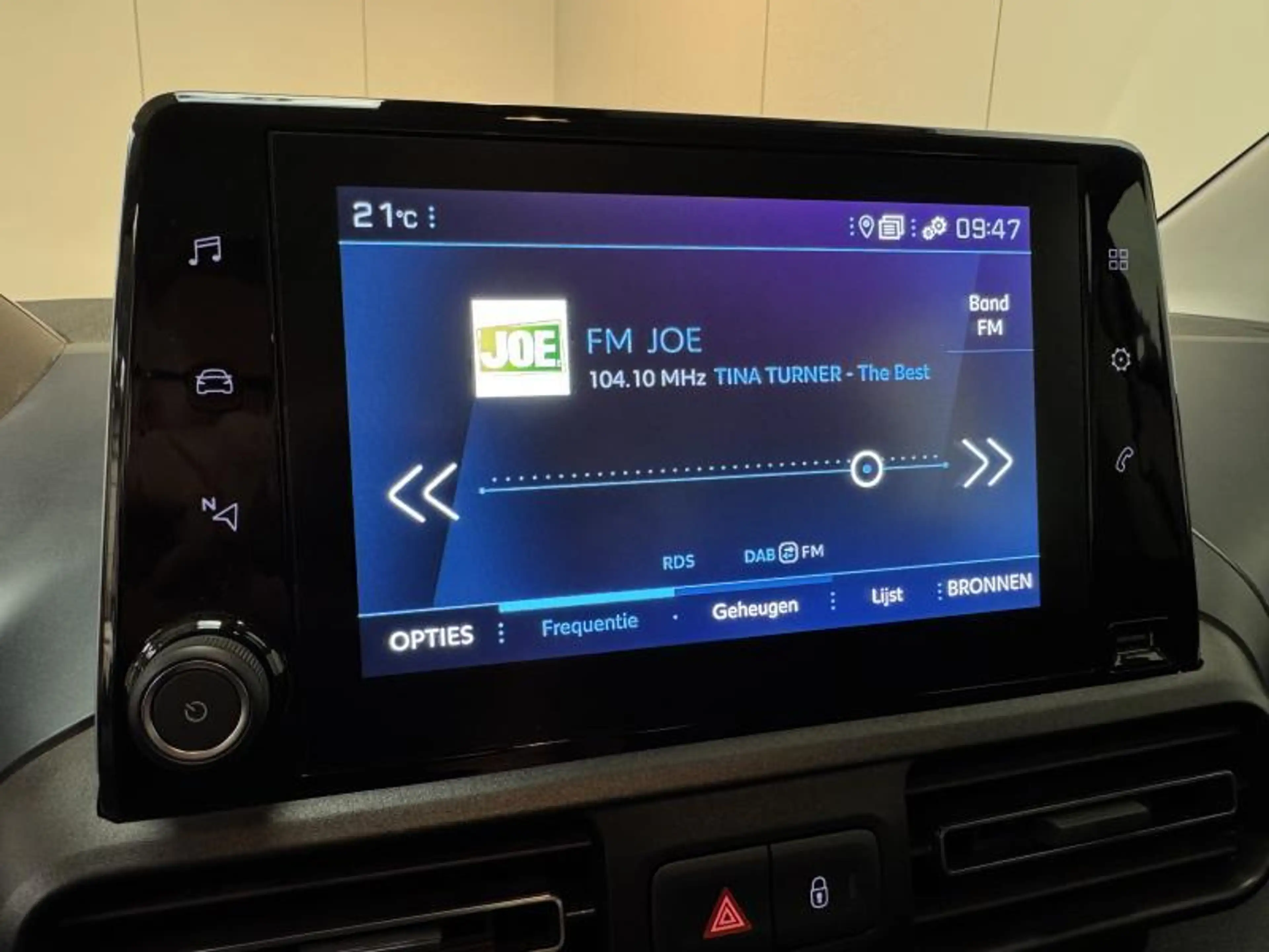 Peugeot Rifter 1.2i STD Allure S&S LED|GPS|PDC|CRUISE|CARPLAY... — photo 17