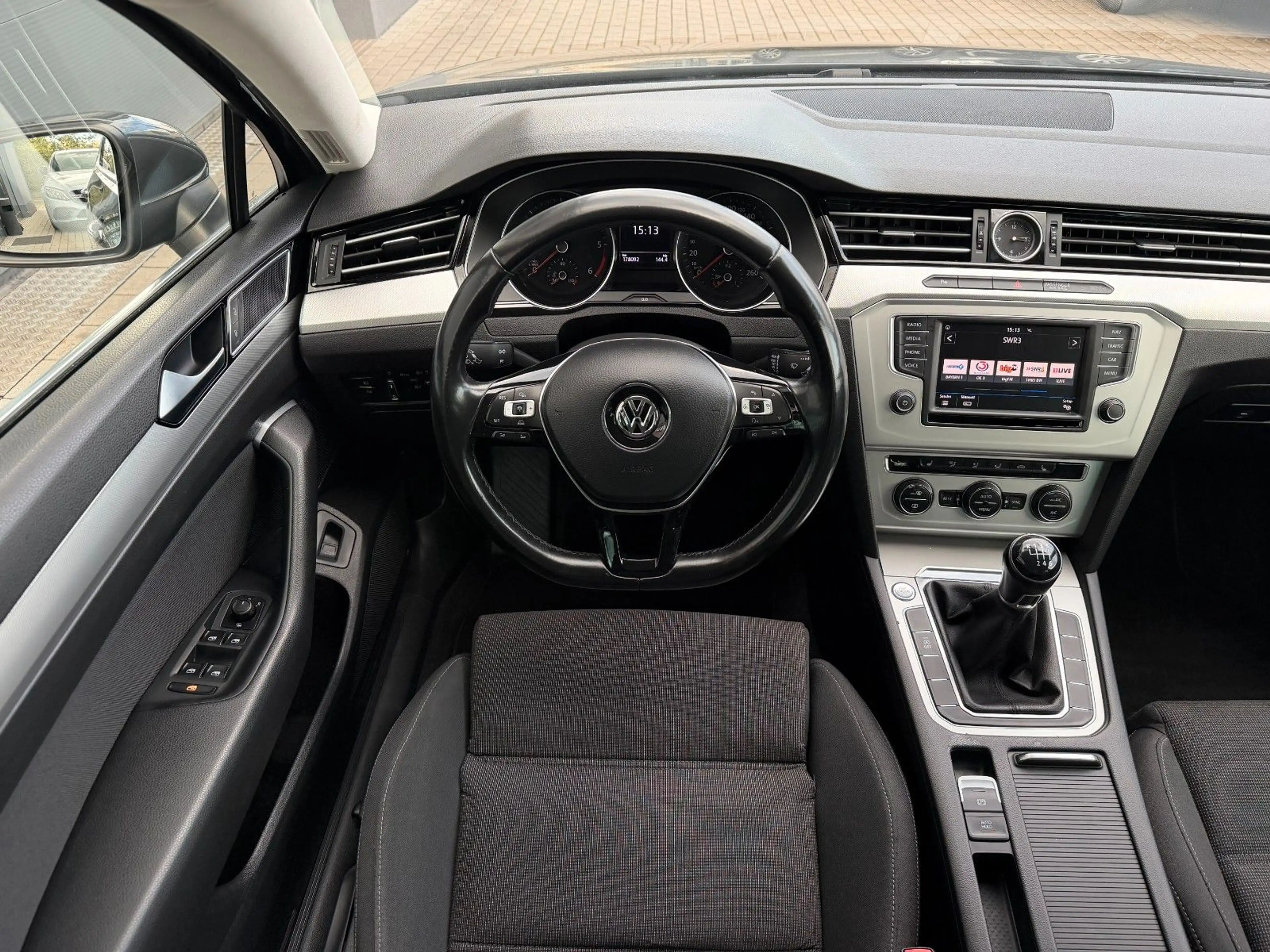 Volkswagen Passat Variant 2.0 TDI*ACC*CarPlay* — photo 12