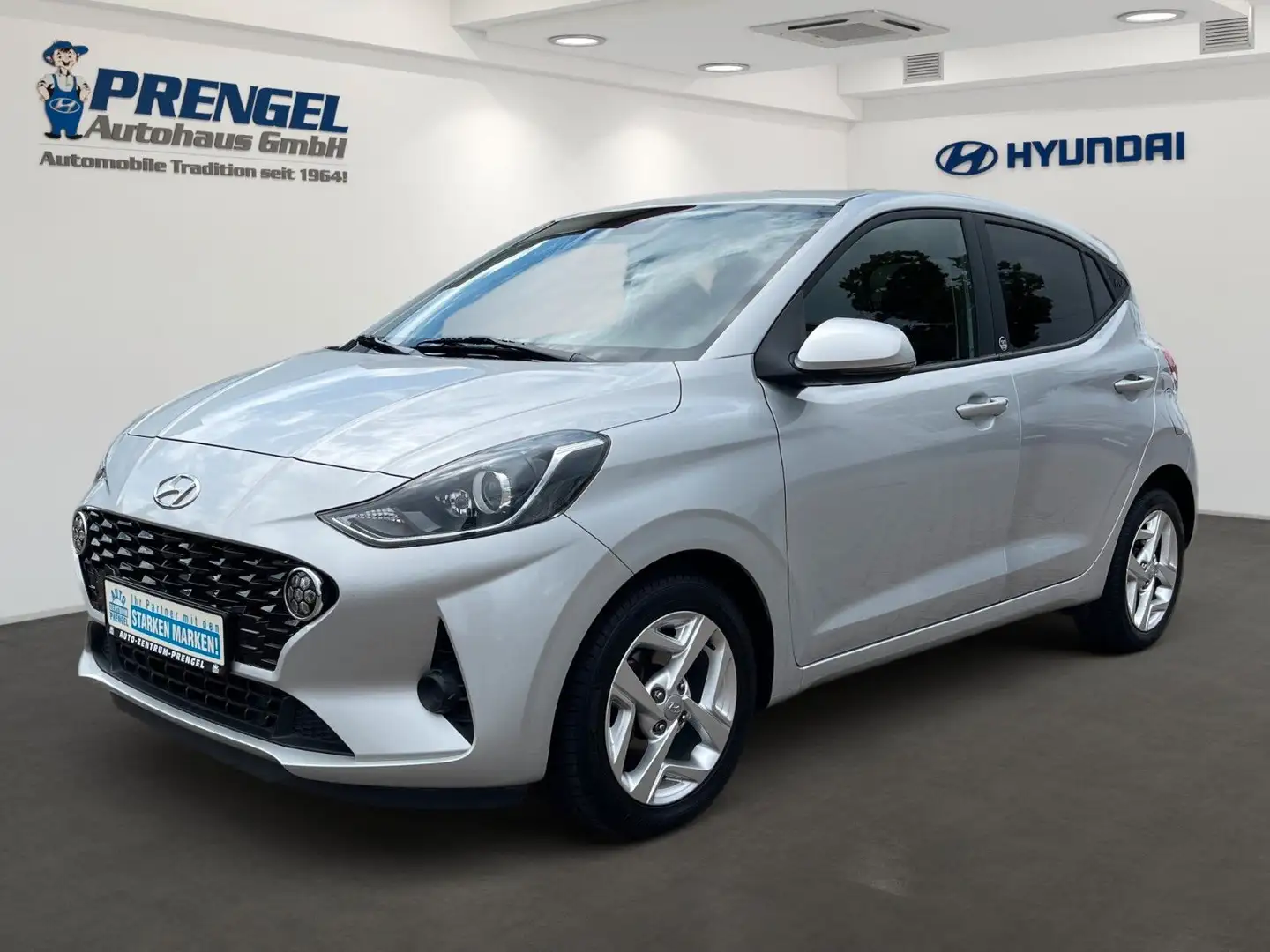 Hyundai i10 1.0 Edition 30 App/SHZ/Klima/GRA/DAB+/PDC Plateado - 1